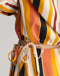 Relaxed fit stribet skjorte med bindeb&aring;nd