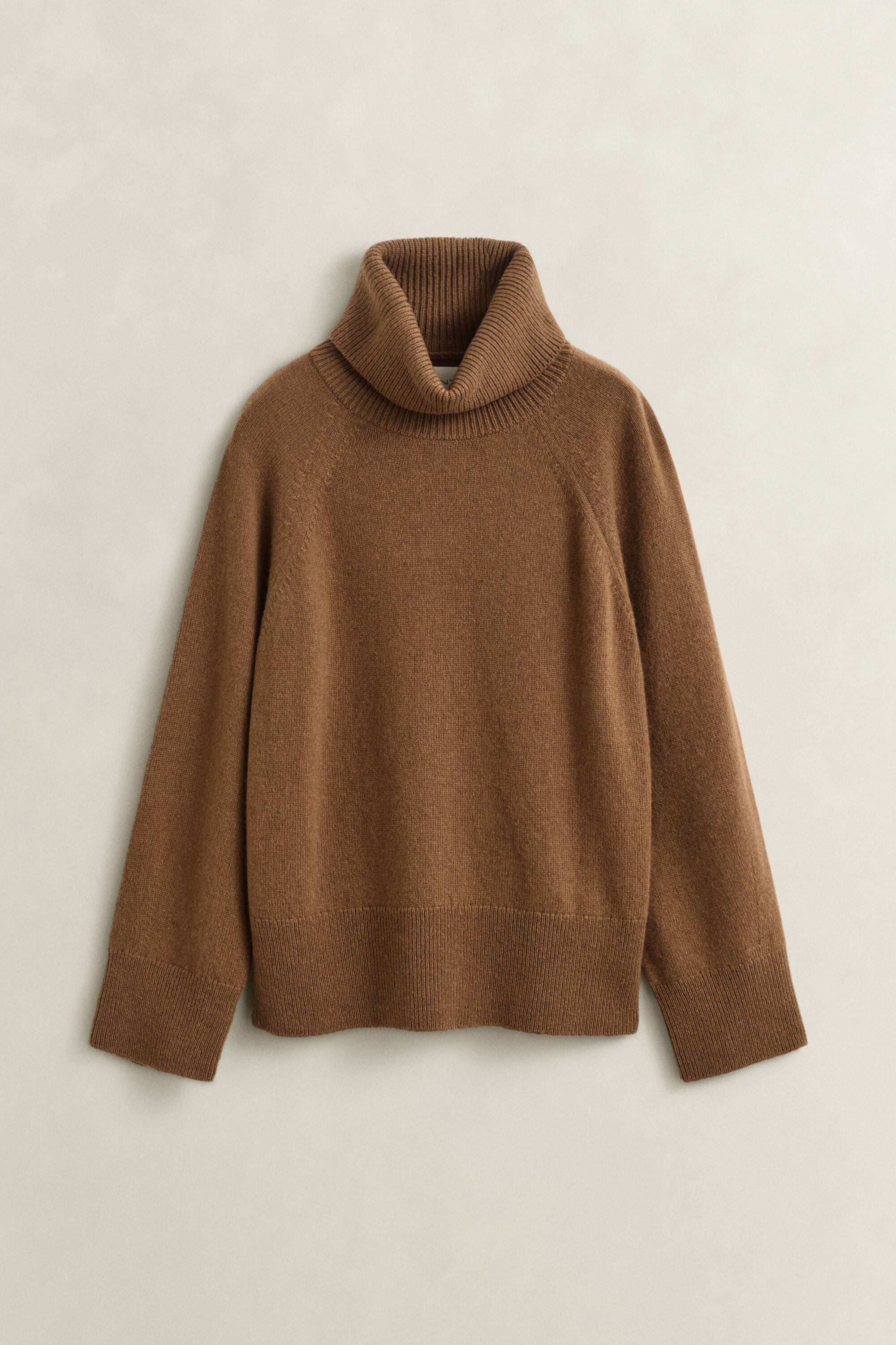 Sweater i uld og kashmir med rullekrave