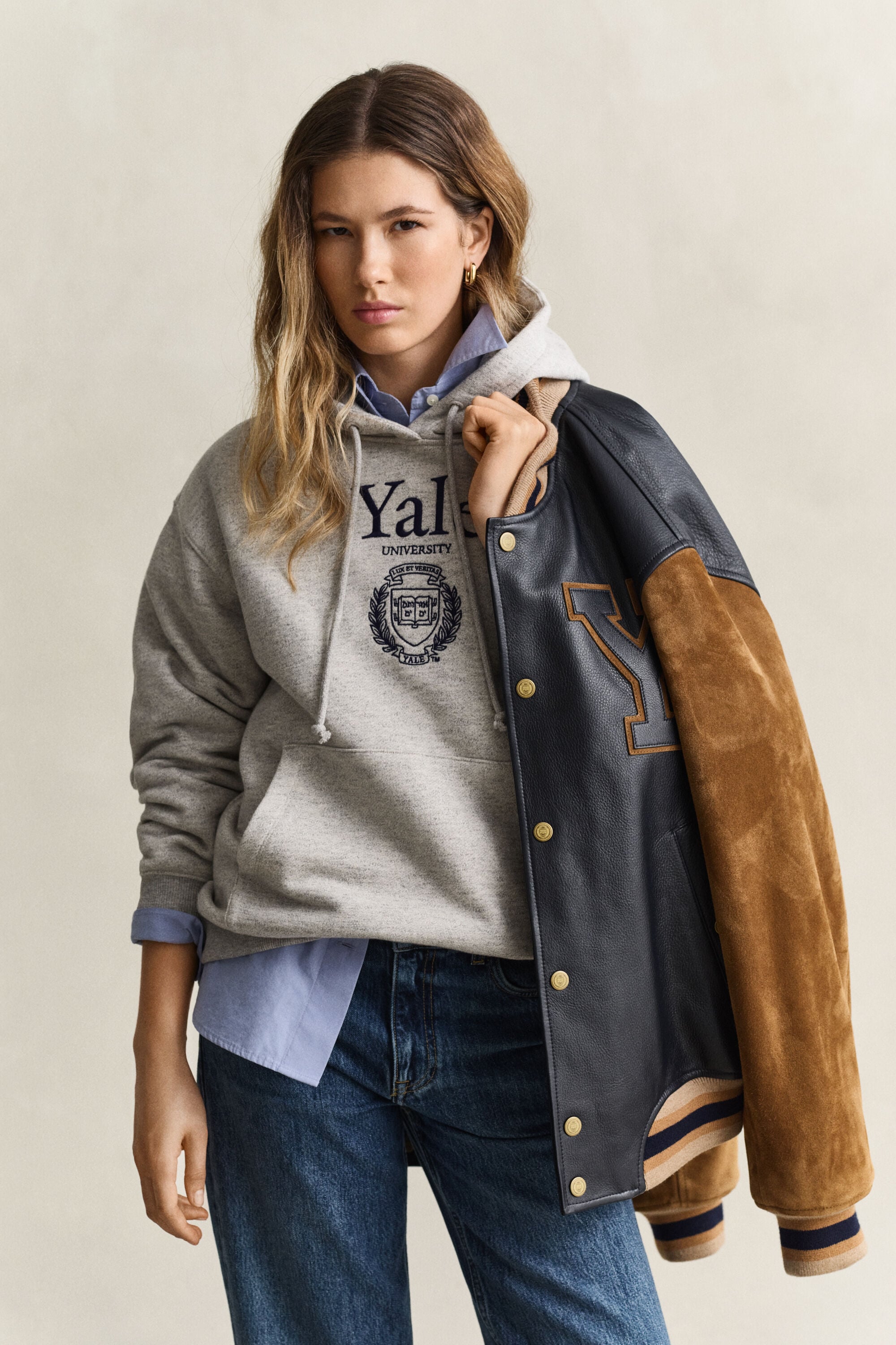 Hættetrøje med Gant x Yale-grafik