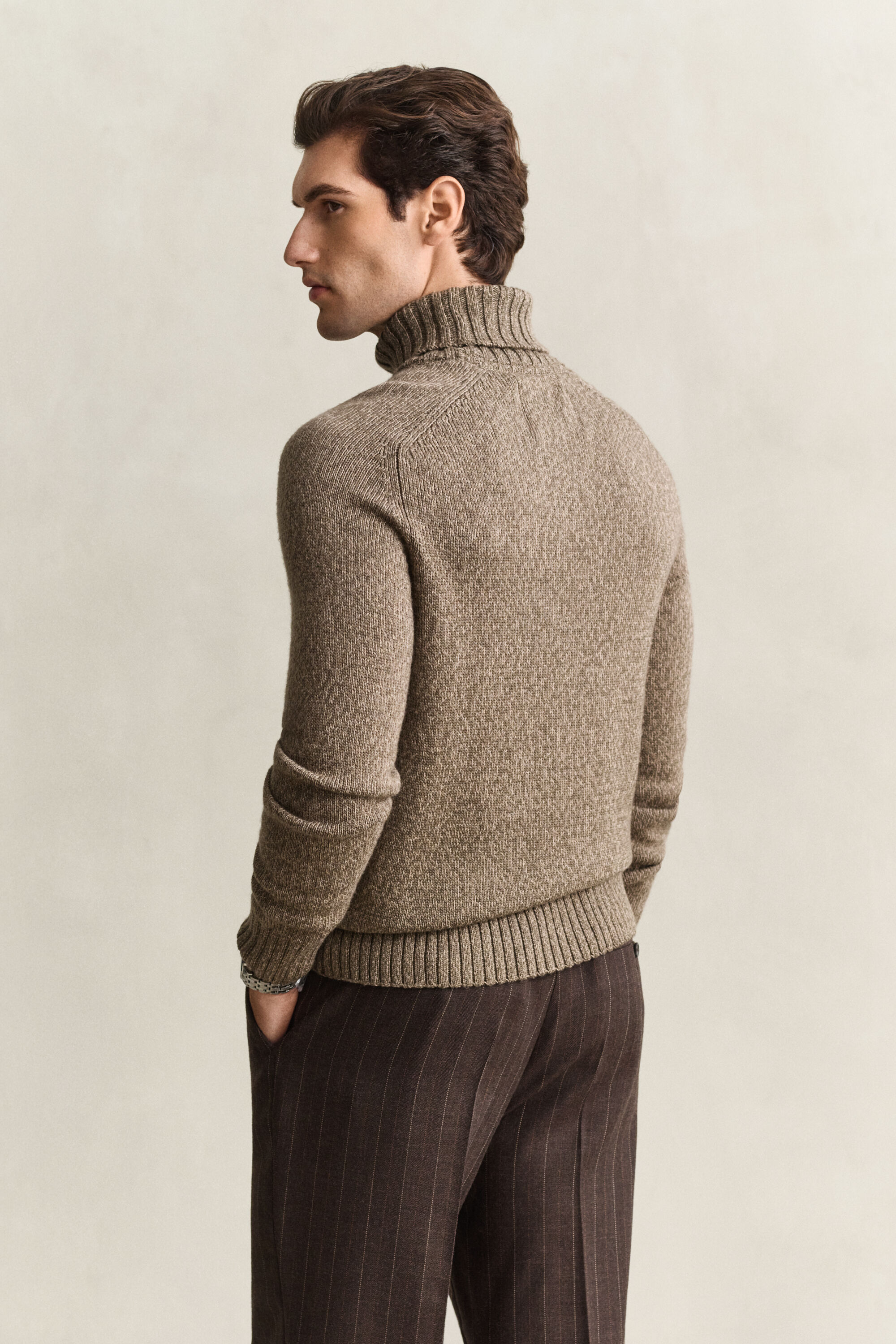 Rullekrave-sweater i uldblanding med mouliné
