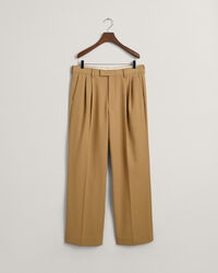 Bukser med læg og brede ben