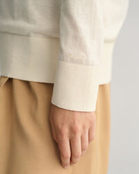 Fint strikket sweater med V-hals