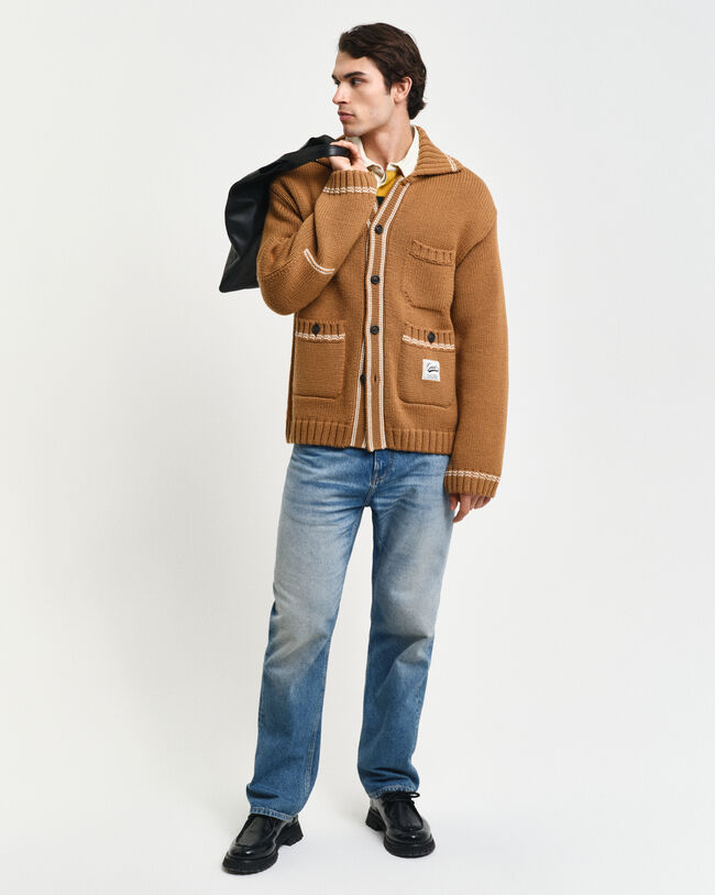 Cardigan i uld med knapper