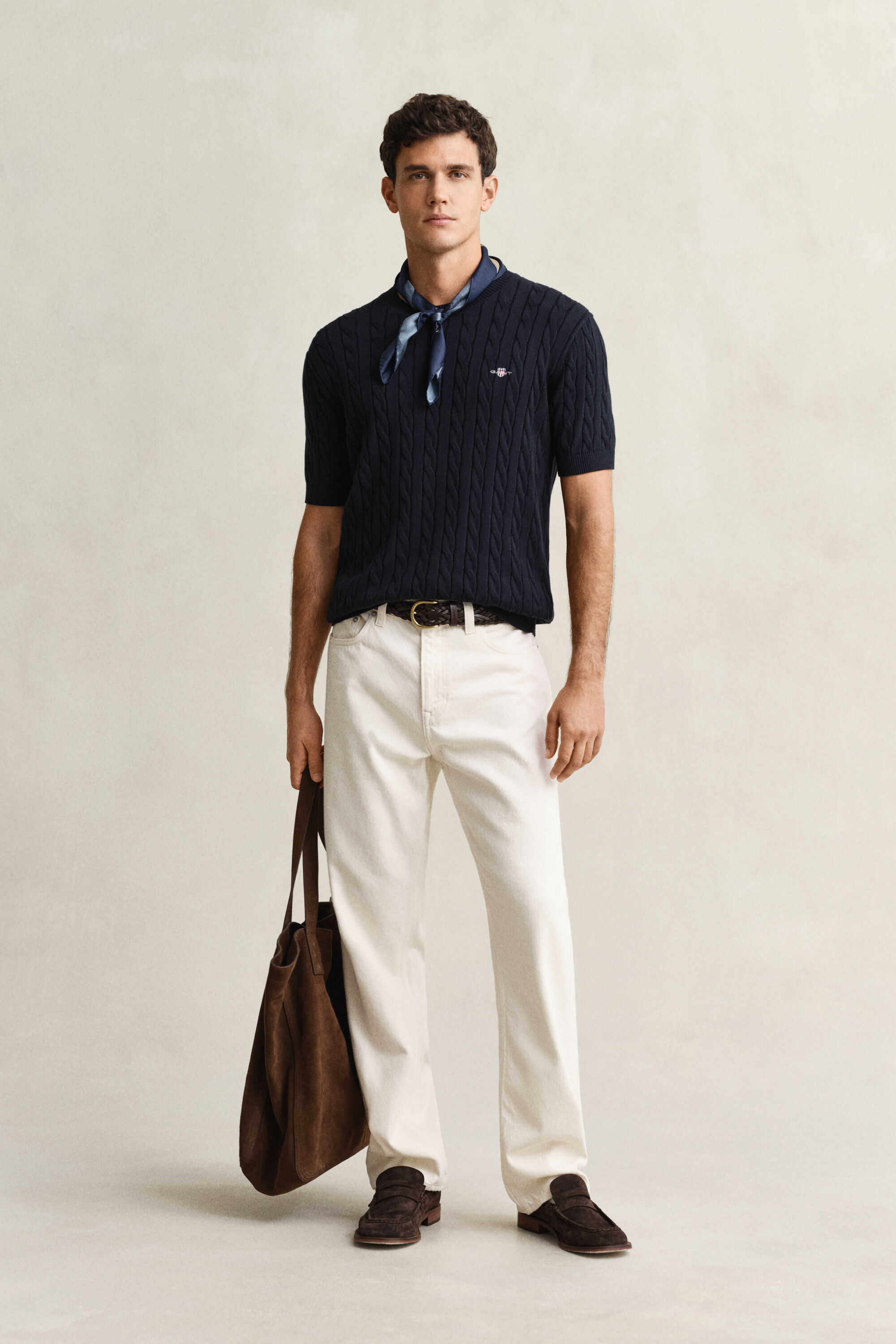 Kabelstrikket sweater i bomuld med korte ærmer