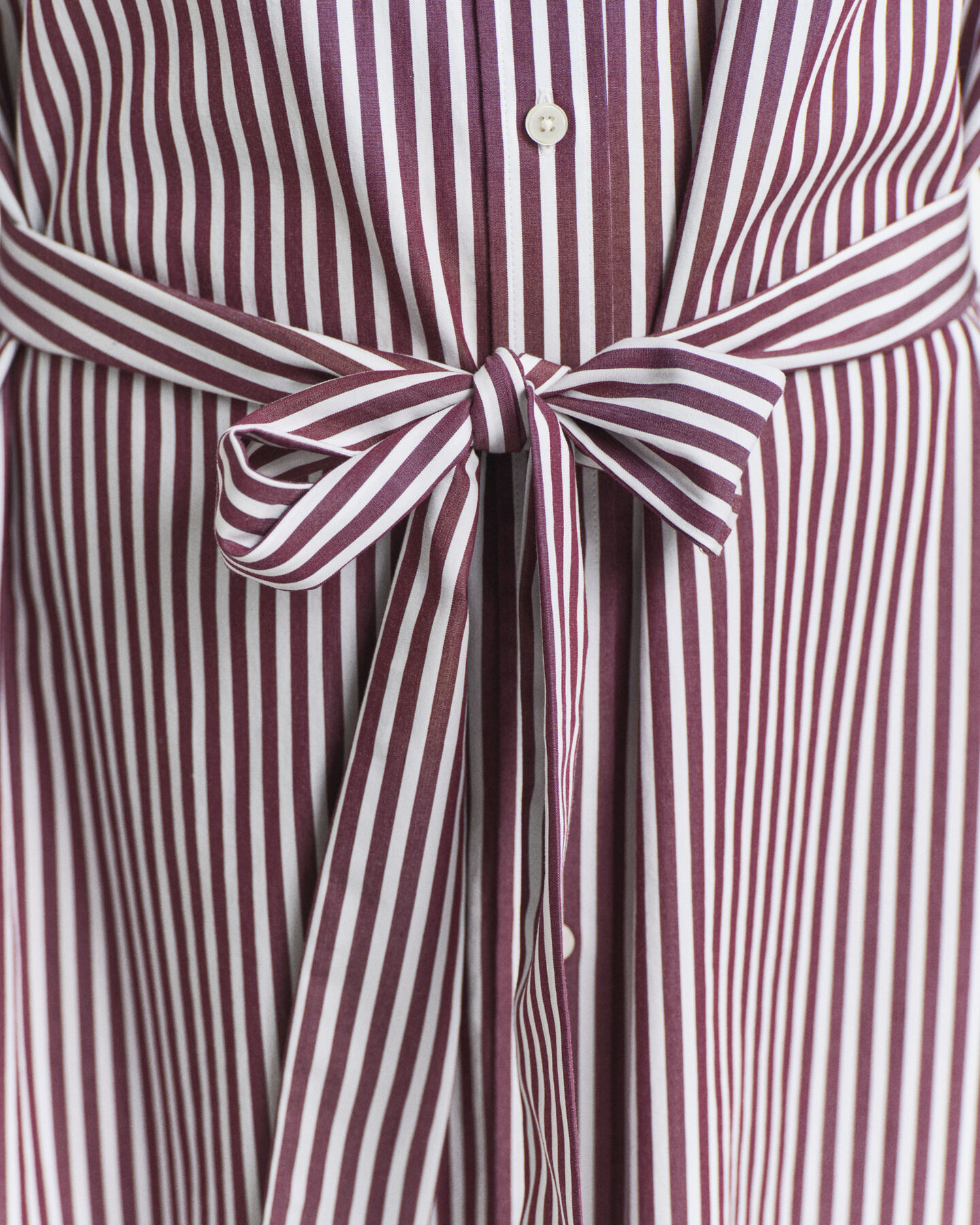 Klassisk skjortekjole i poplin med bælte