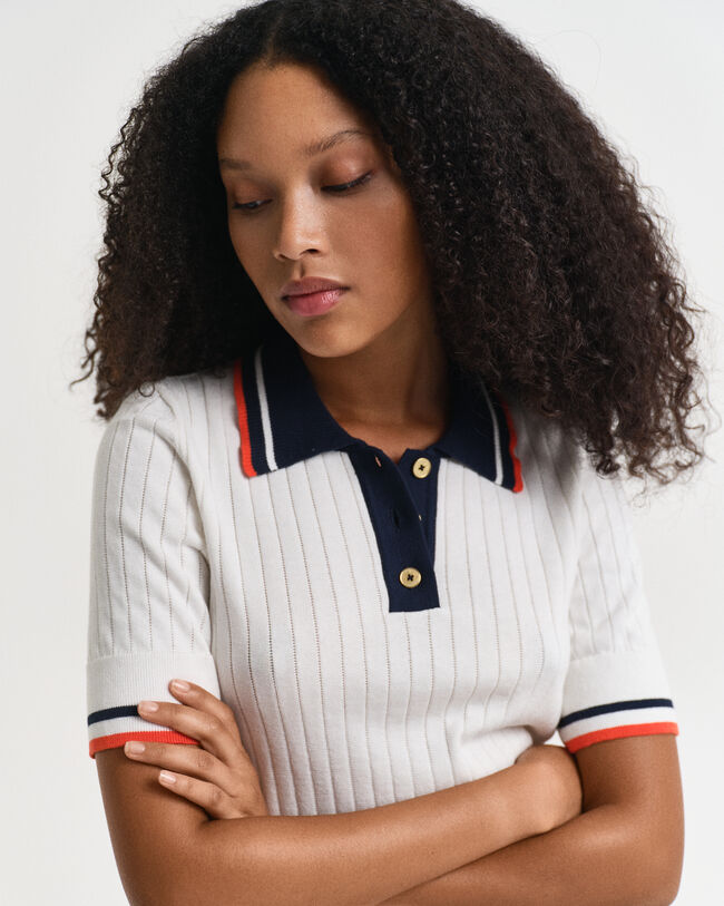 Kontrastfarvet Rugger med ribstrik og korte ærmer