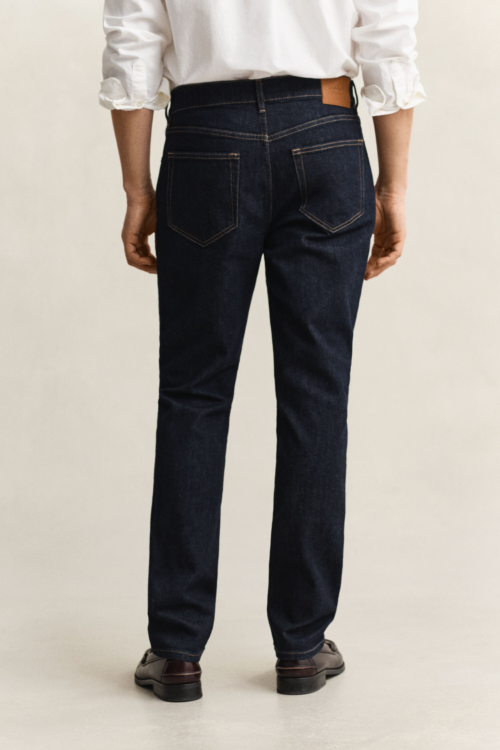 Slim fit jeans i let vask
