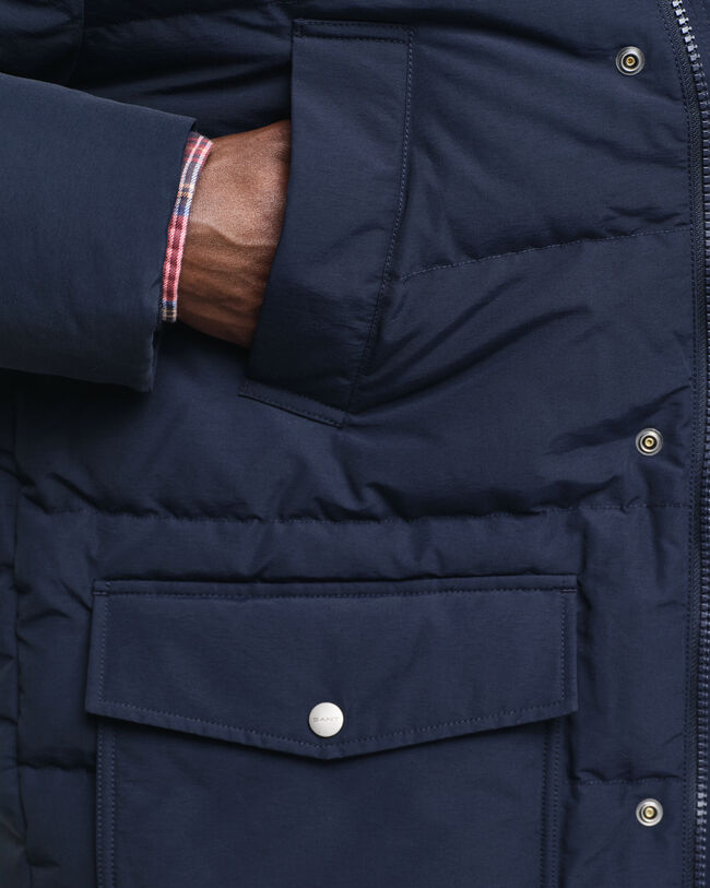 Tung dunjakke i mellemlængde