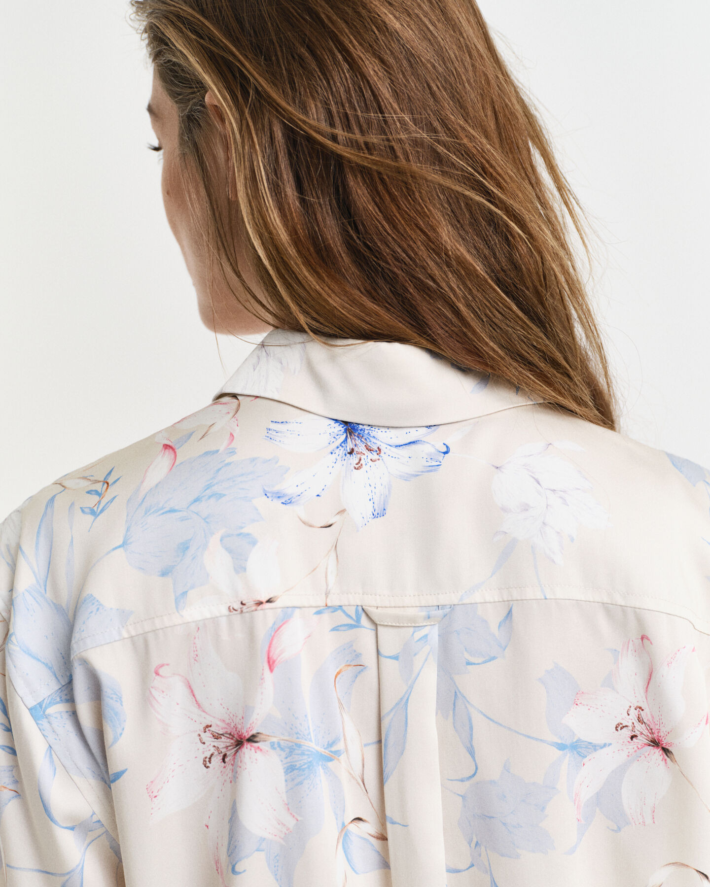 Regular fit skjorte med blomstertryk og korte ærmer