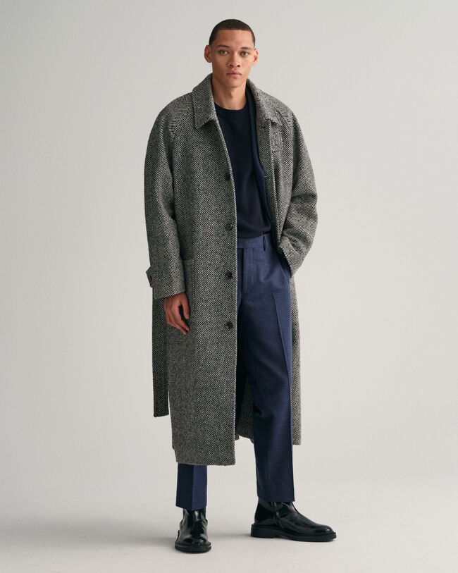 Tilspidsede sildebensm&oslash;nstrede bukser