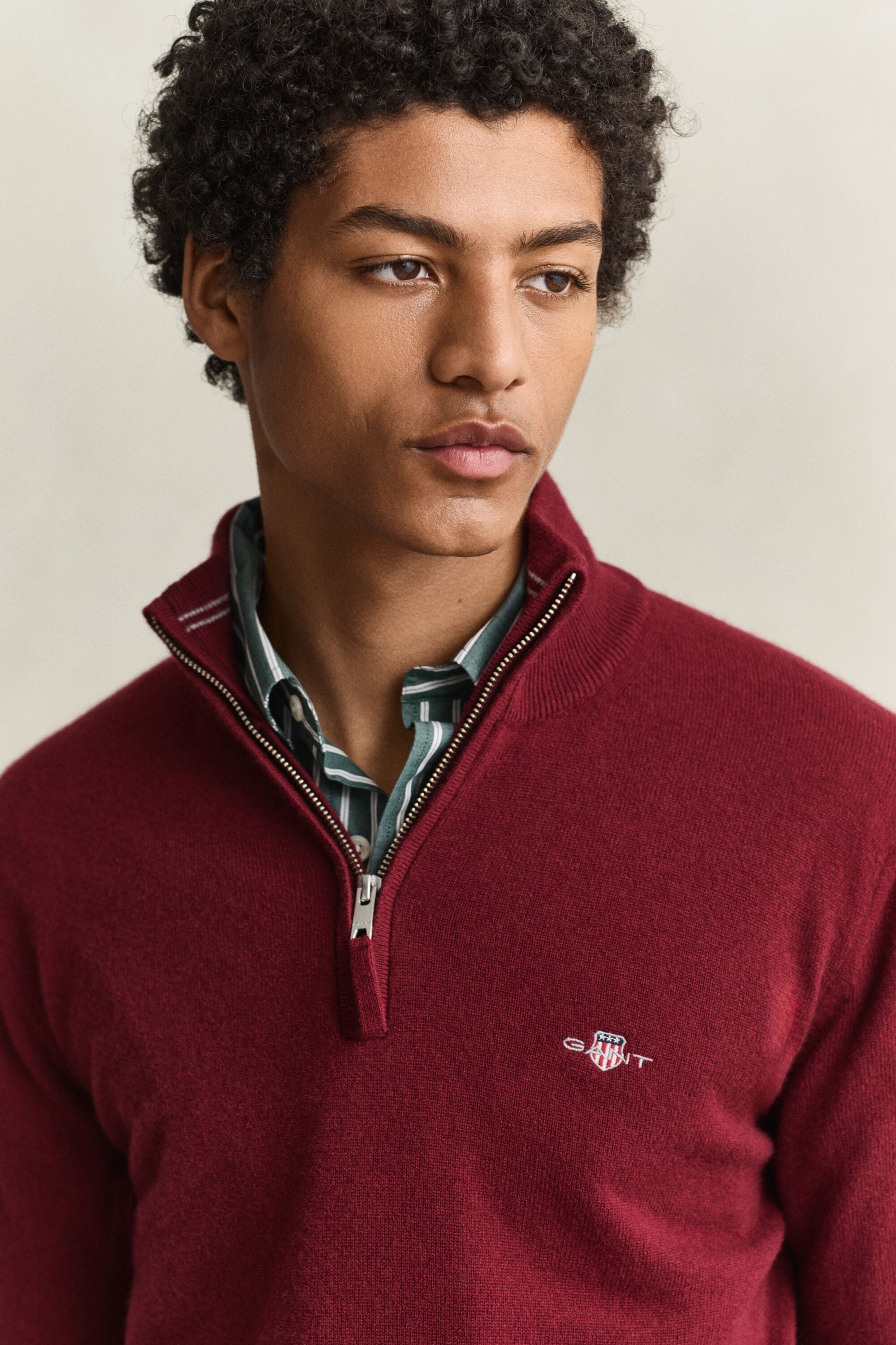 Sweater i lammeuld med halv lynlås