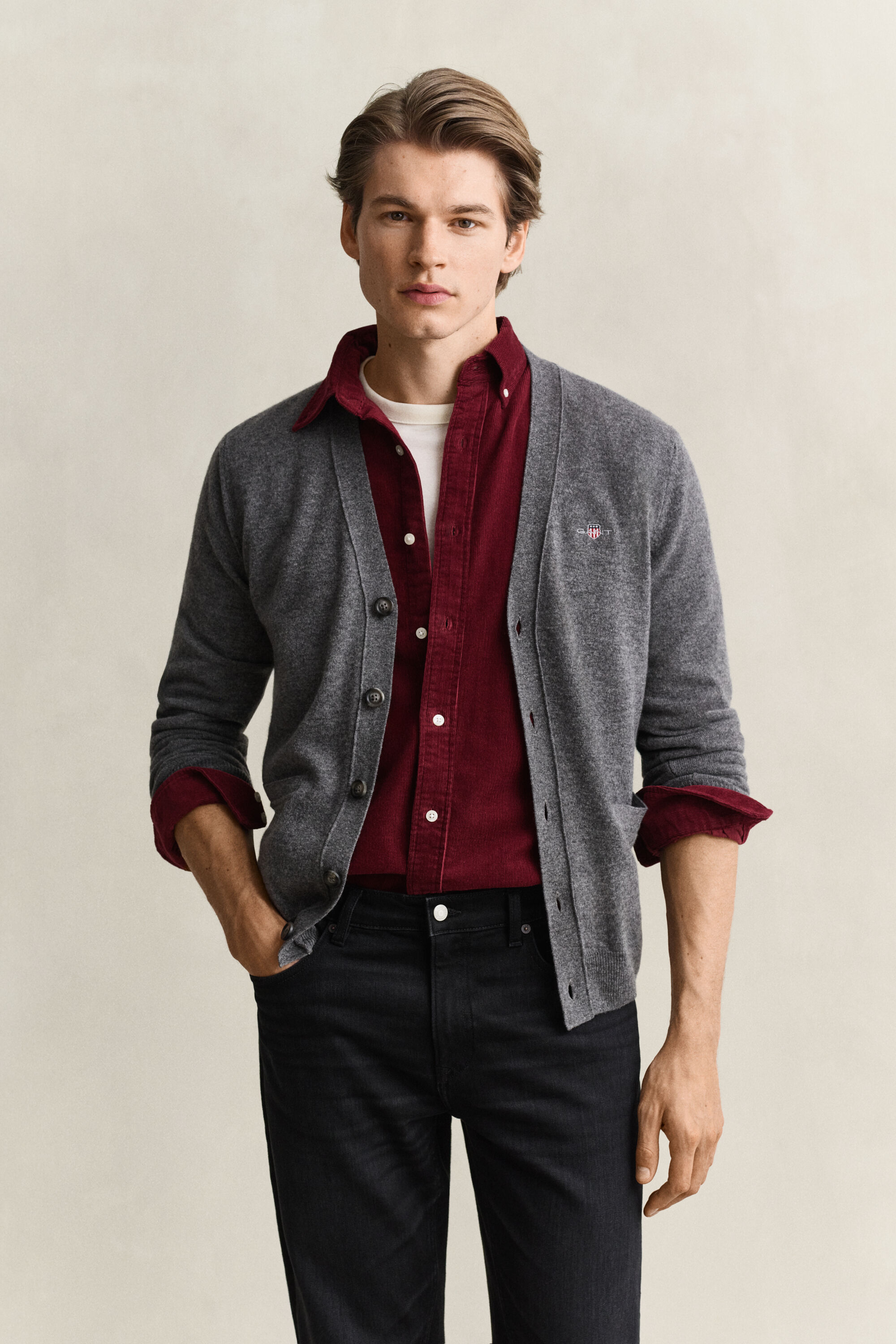 Cardigan i lammeuld med V-hals