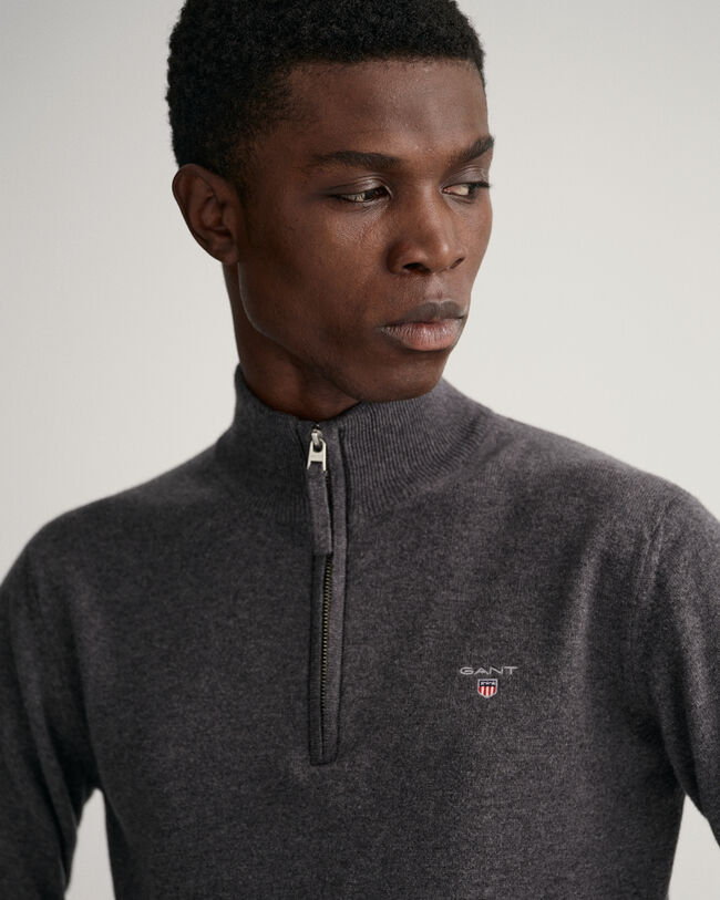 Sweater af ekstra fin lammeuld med halv lynl&aring;s