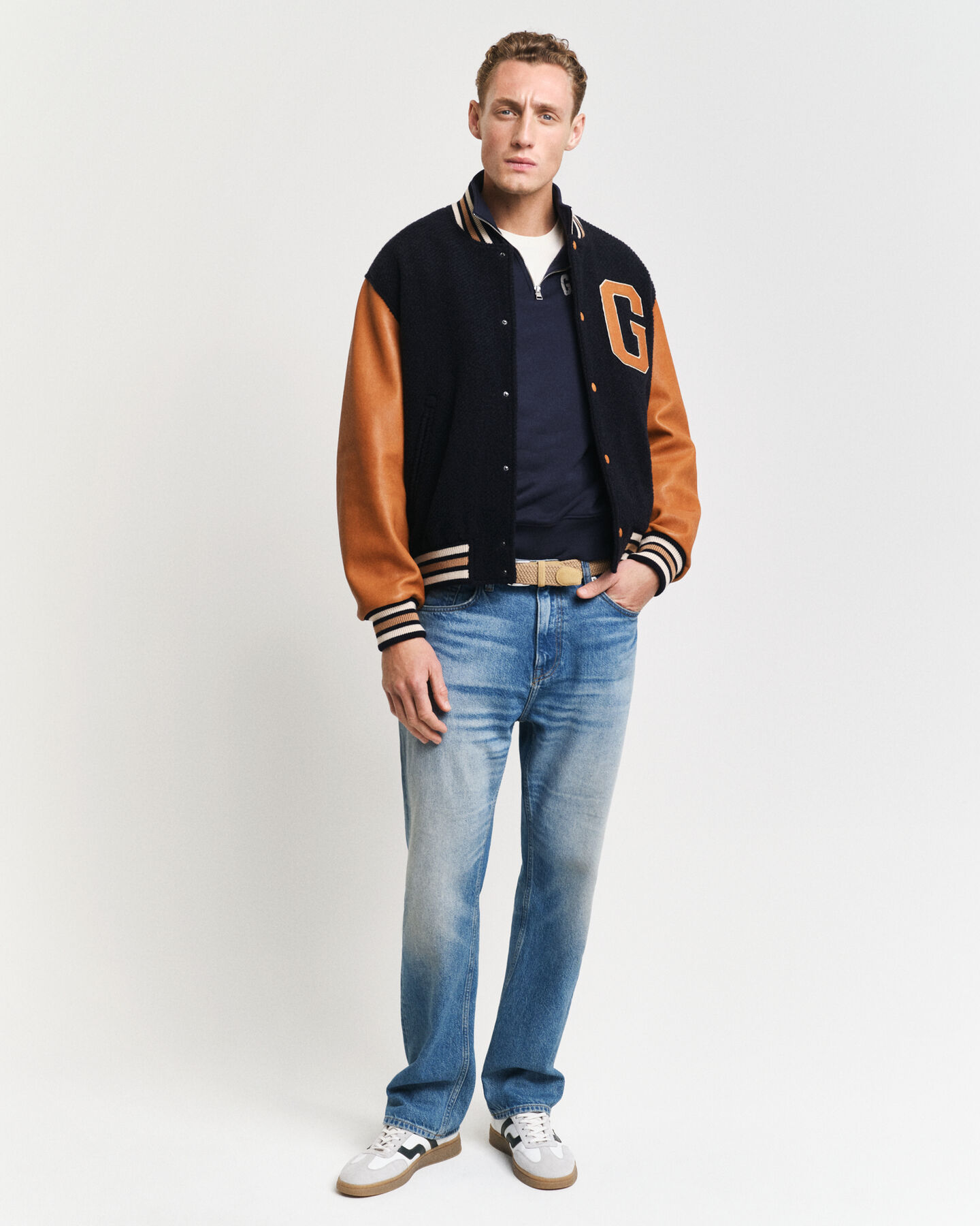GANT 49 Arch Graphic sweatshirt med halv lynlås