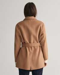 Håndsyet blazer med bælte