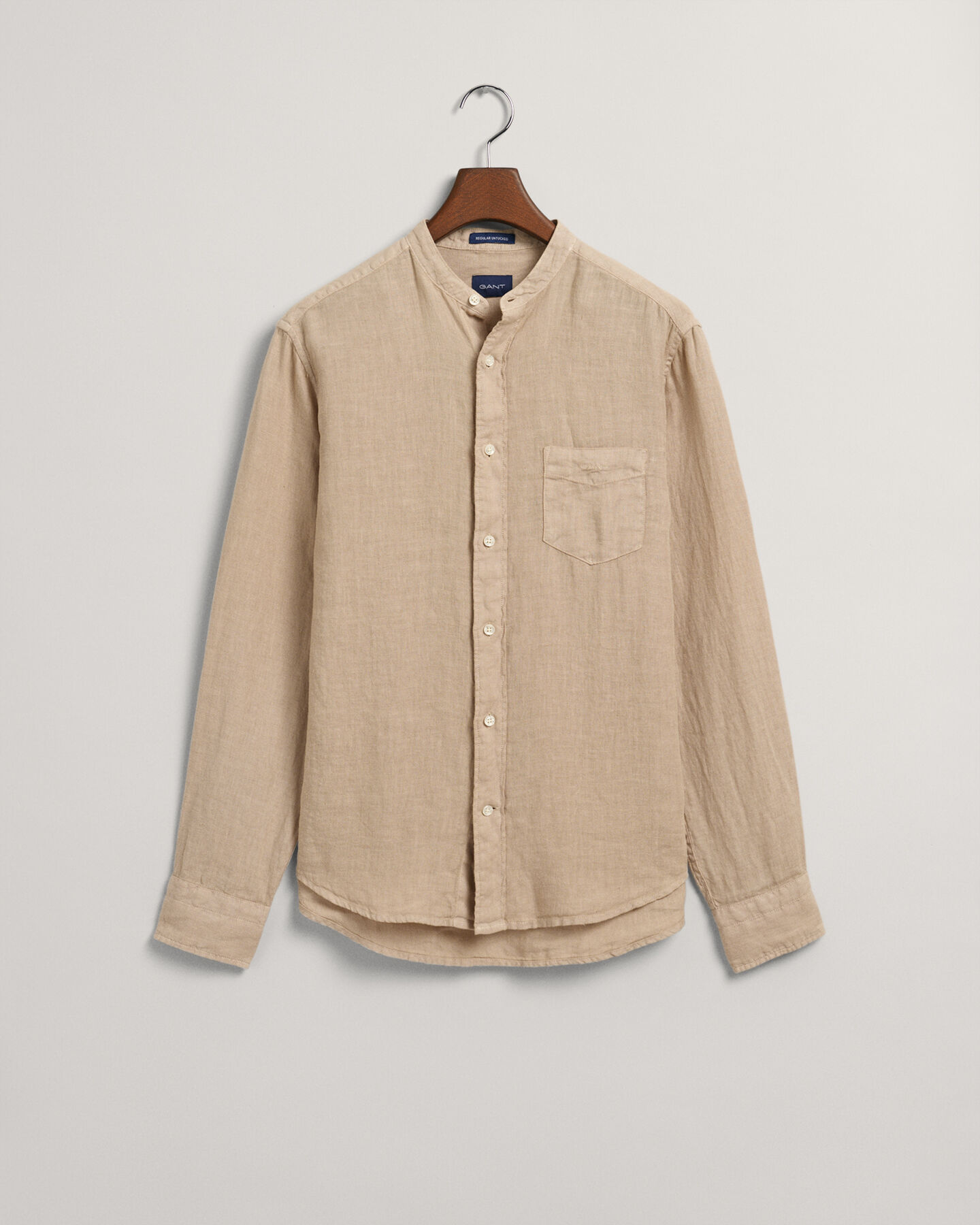 Regular fit garment-dyed hørskjorte