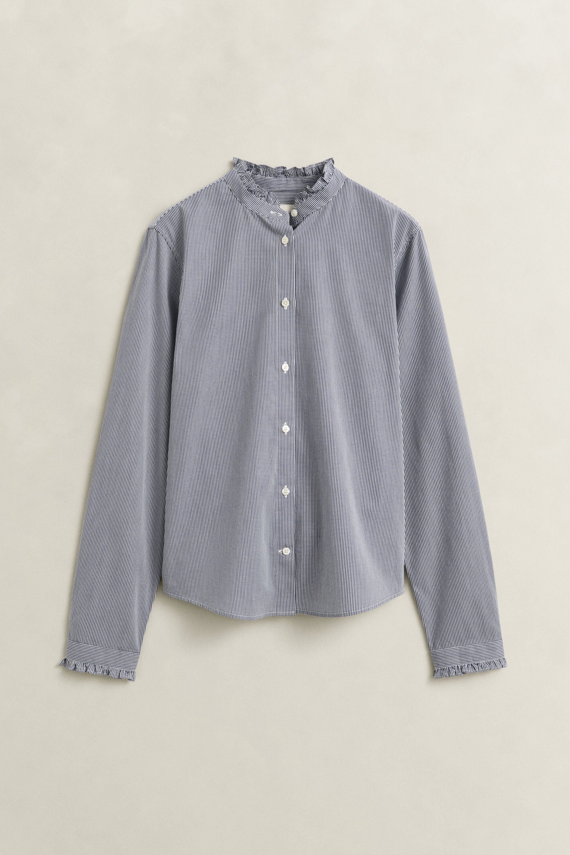 Bluse med flæset krave