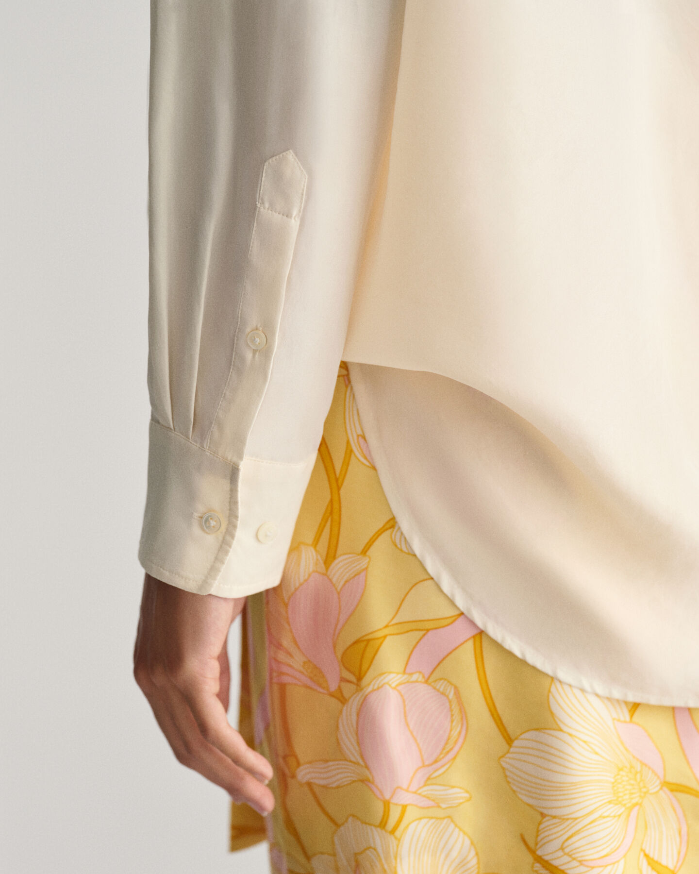 Relaxed silkeskjorte