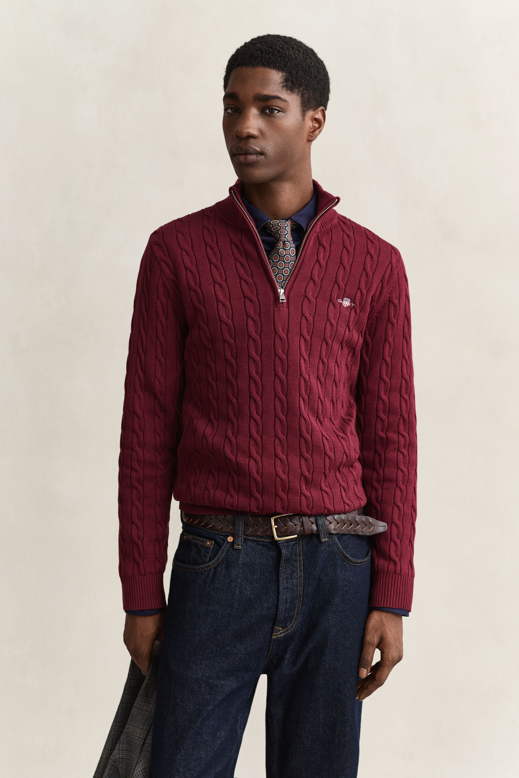 Kabelstrikket sweater af bomuld med halv lynlås