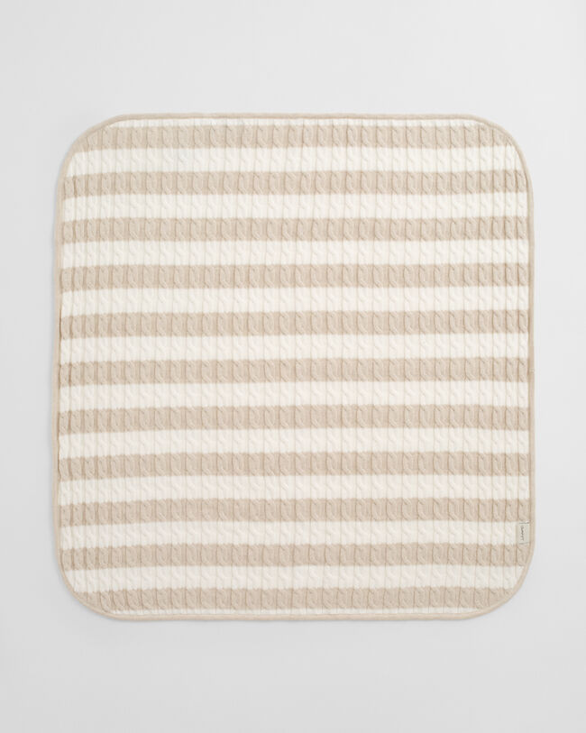 Baby stribet tæppe af bomuld med kabelstrik