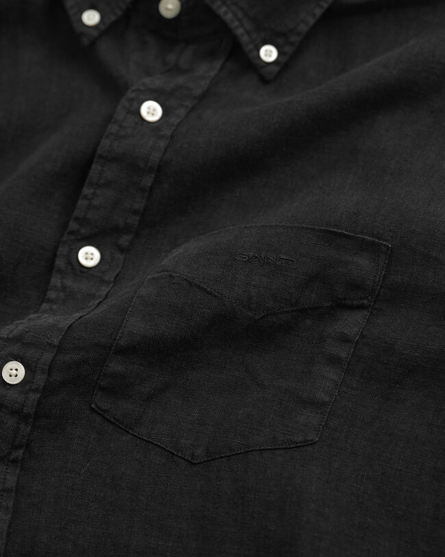 Regular fit garment-dyed hørskjorte