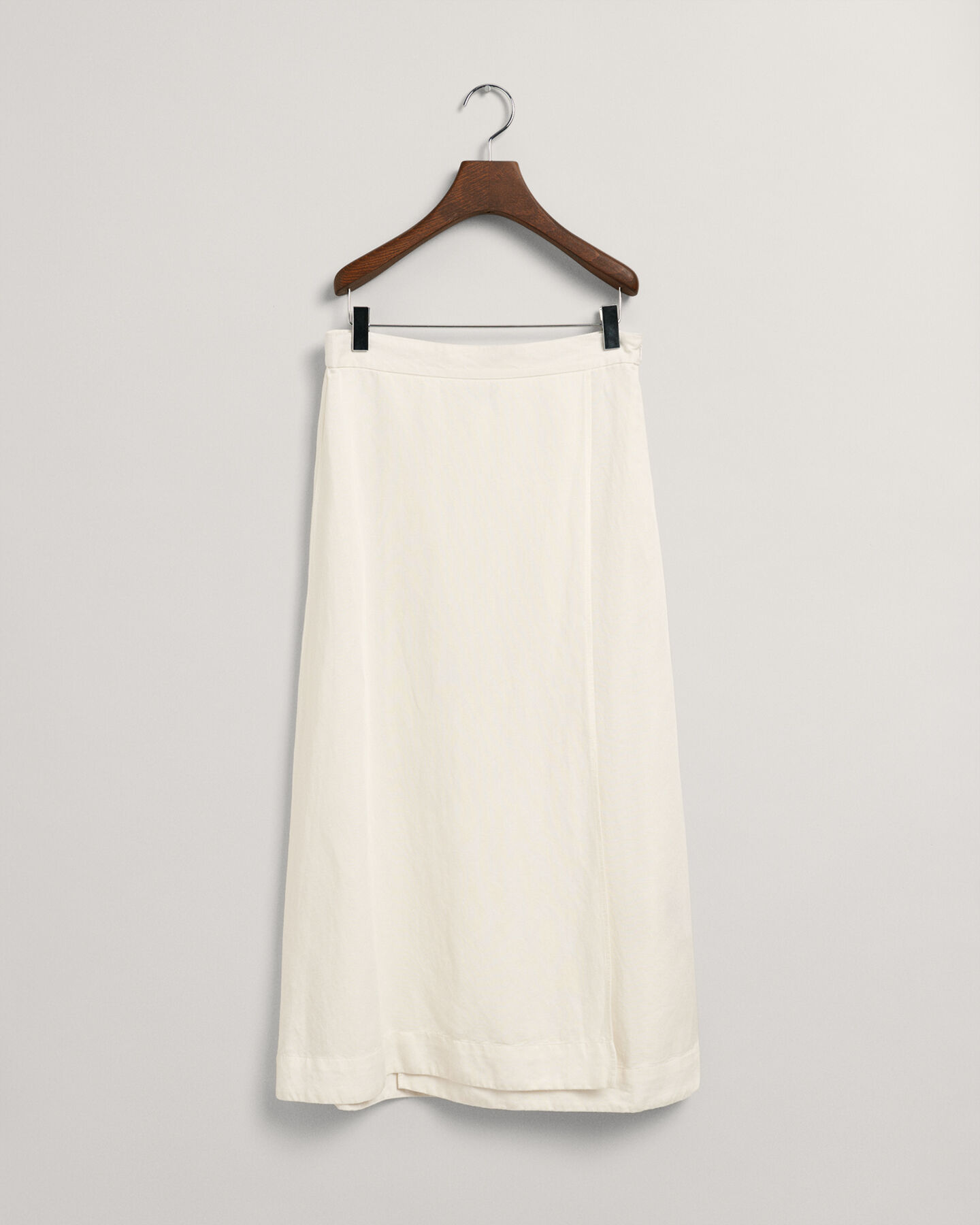 Midi nederdel i hør- og viskoseblanding