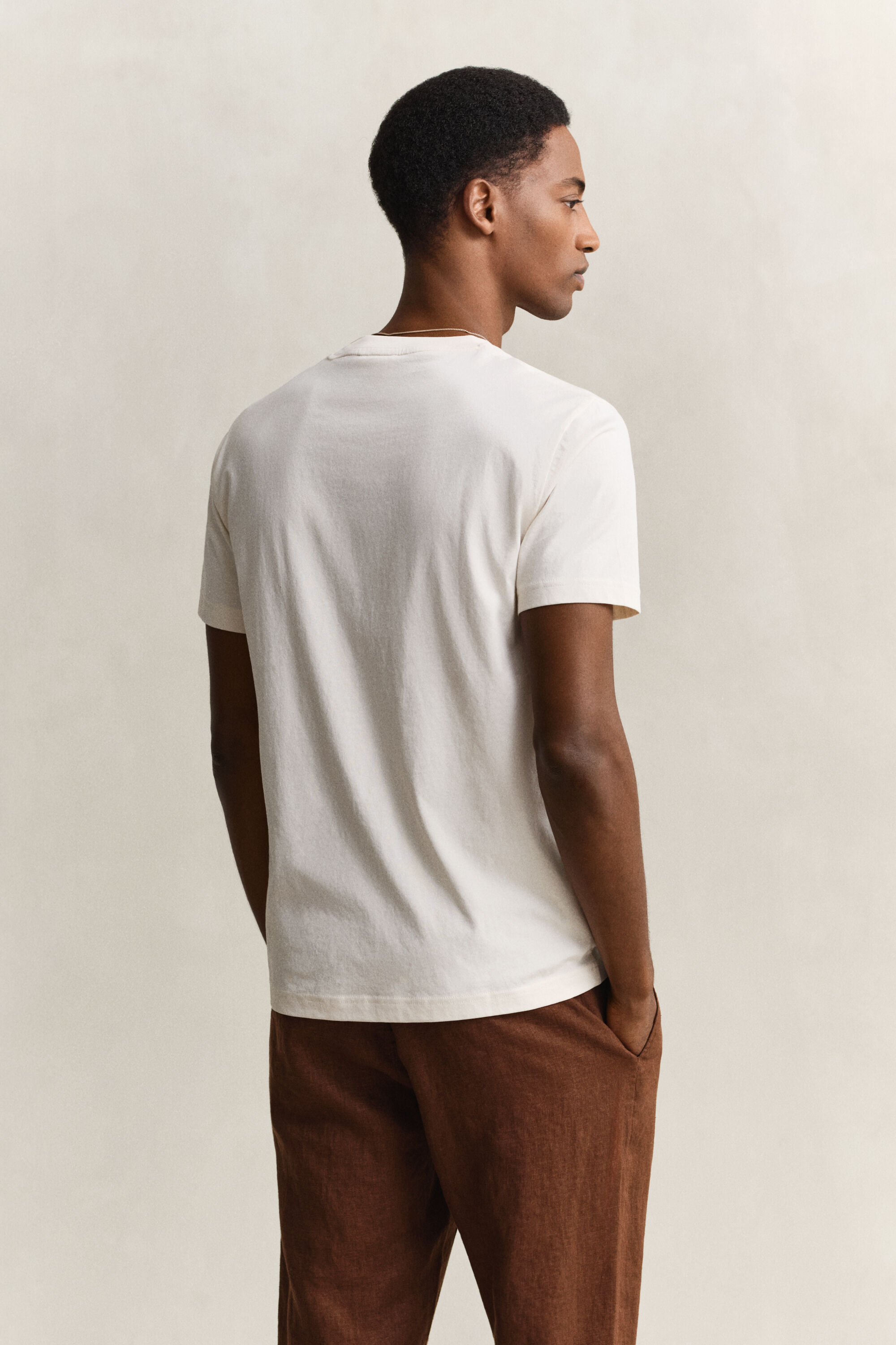 T-shirt med scenerigrafik