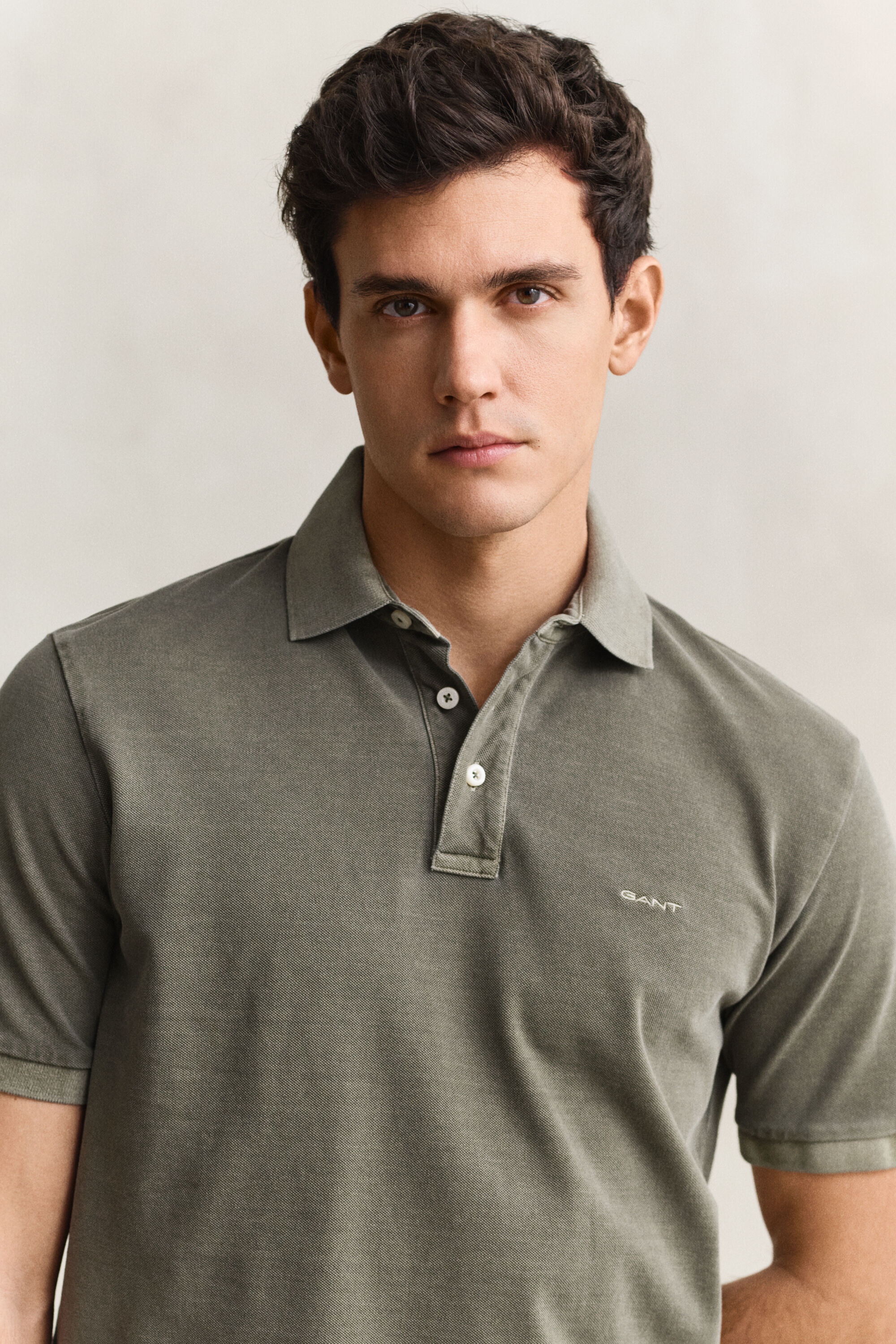 Sunfaded poloskjorte