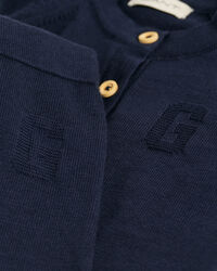 Baby gaves&aelig;t med cardigan og bukser