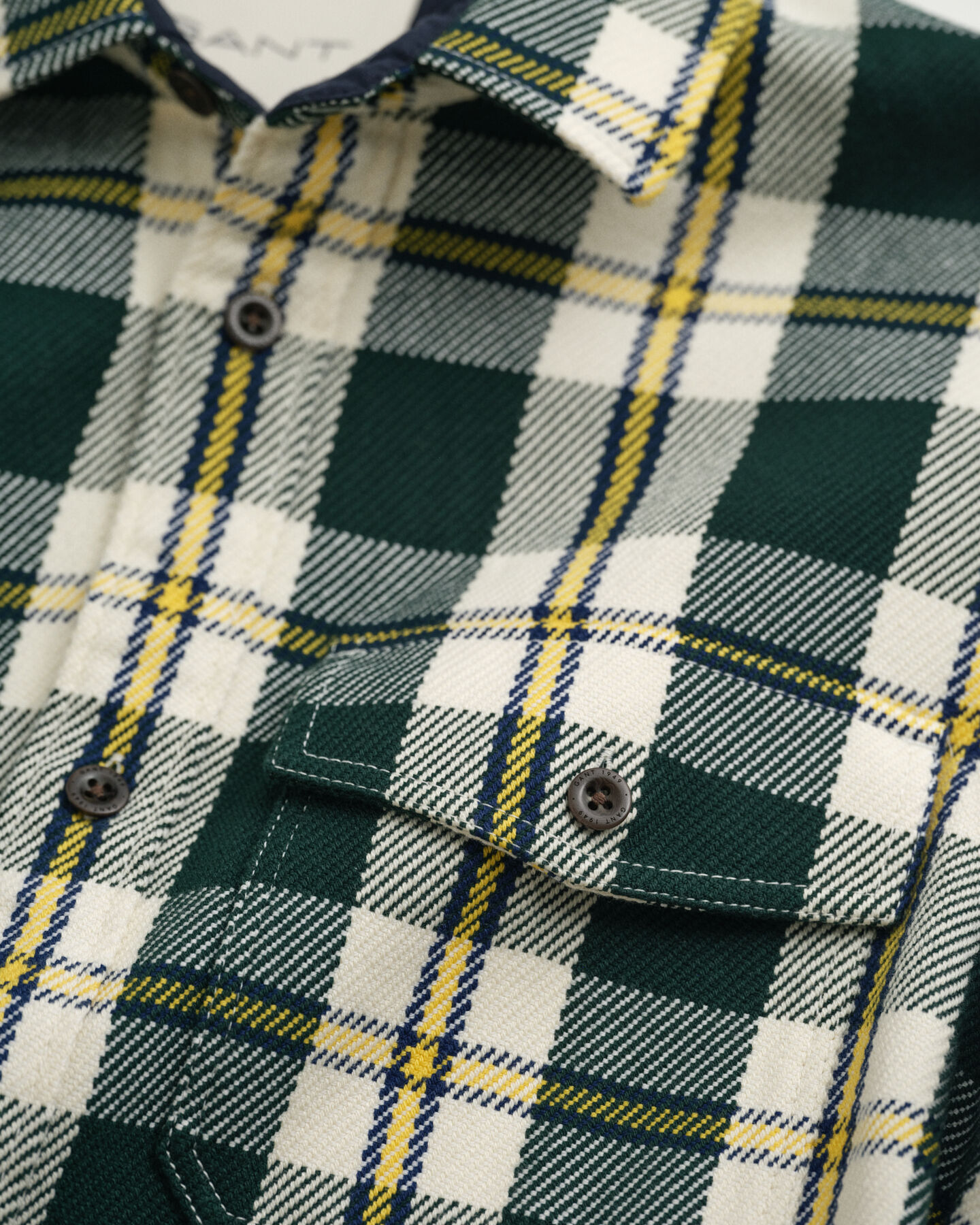 Ternet overskjorte i tung twill