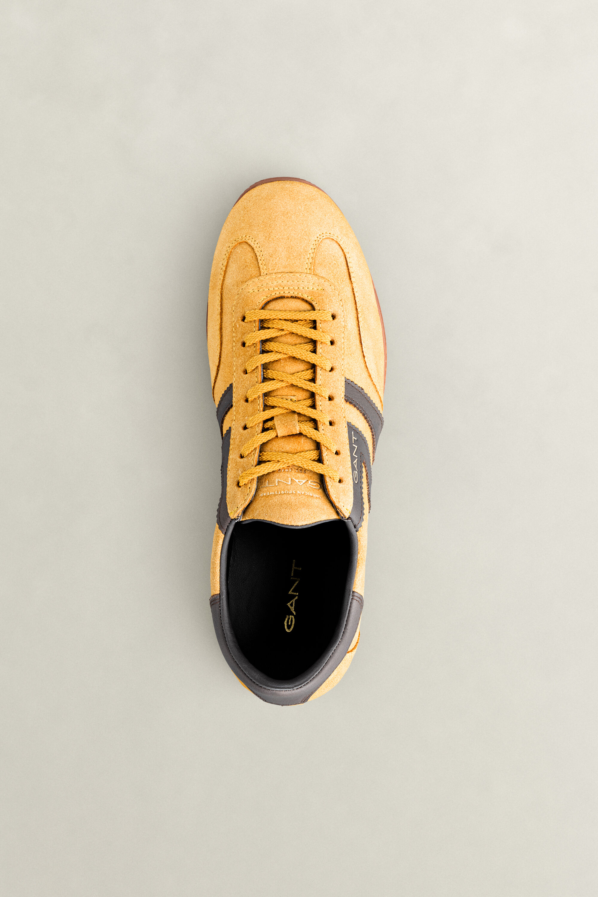 Spearclub sneakers i ruskind