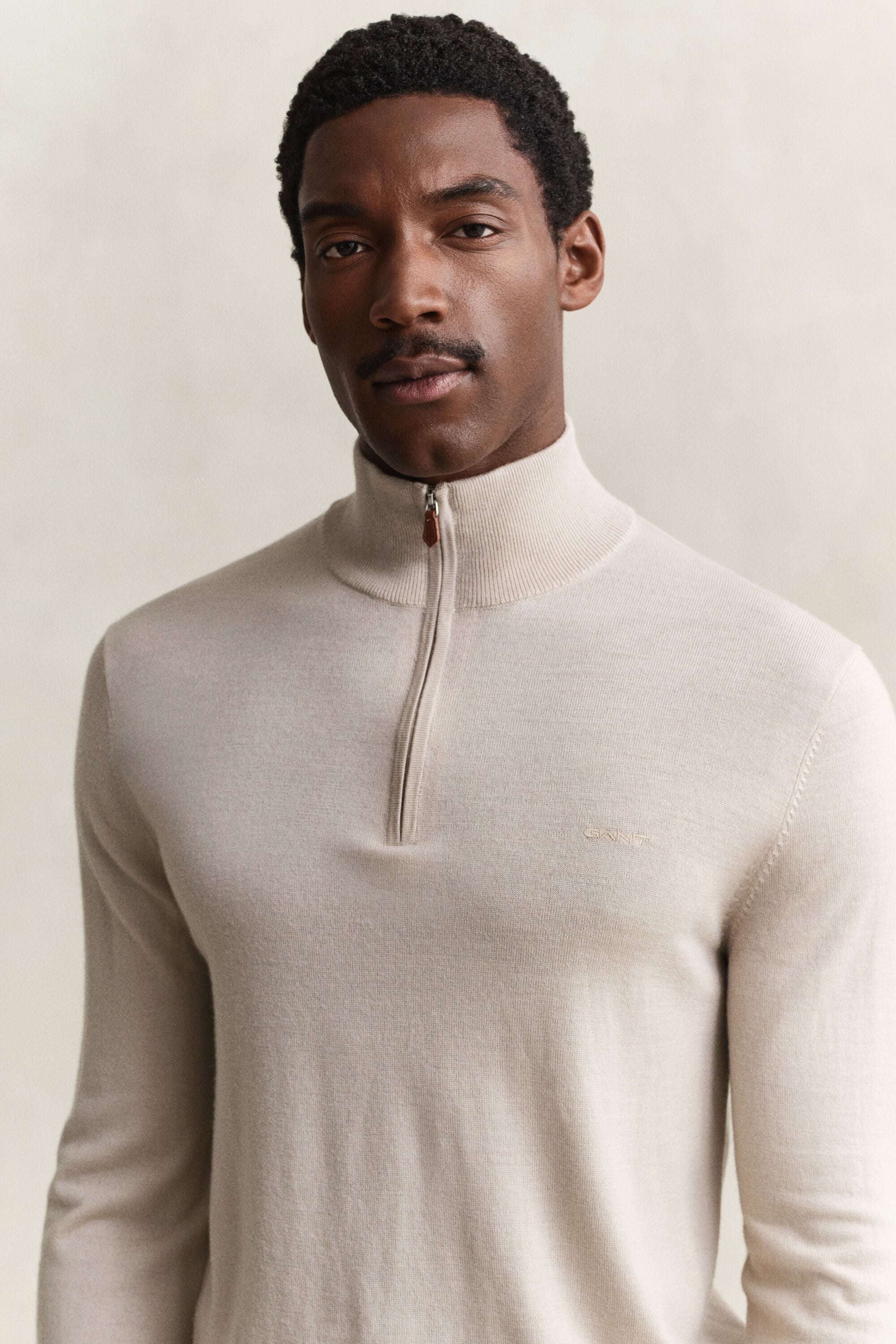 Sweater i merinould med halv lynlås