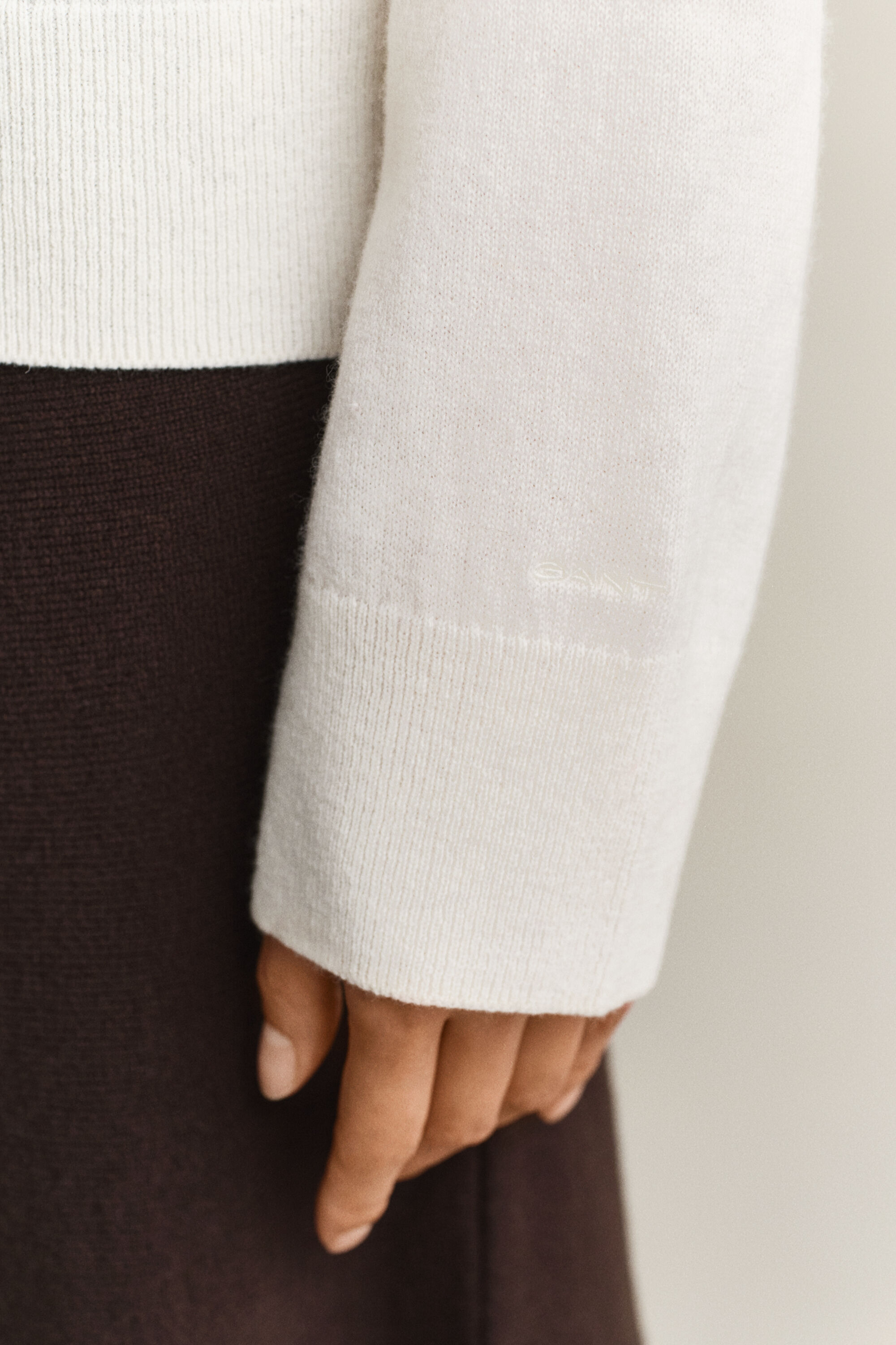Sweater med mock-neck i luksuriøs lammeuld