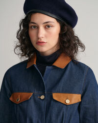 Denimjakke med læderdetaljer