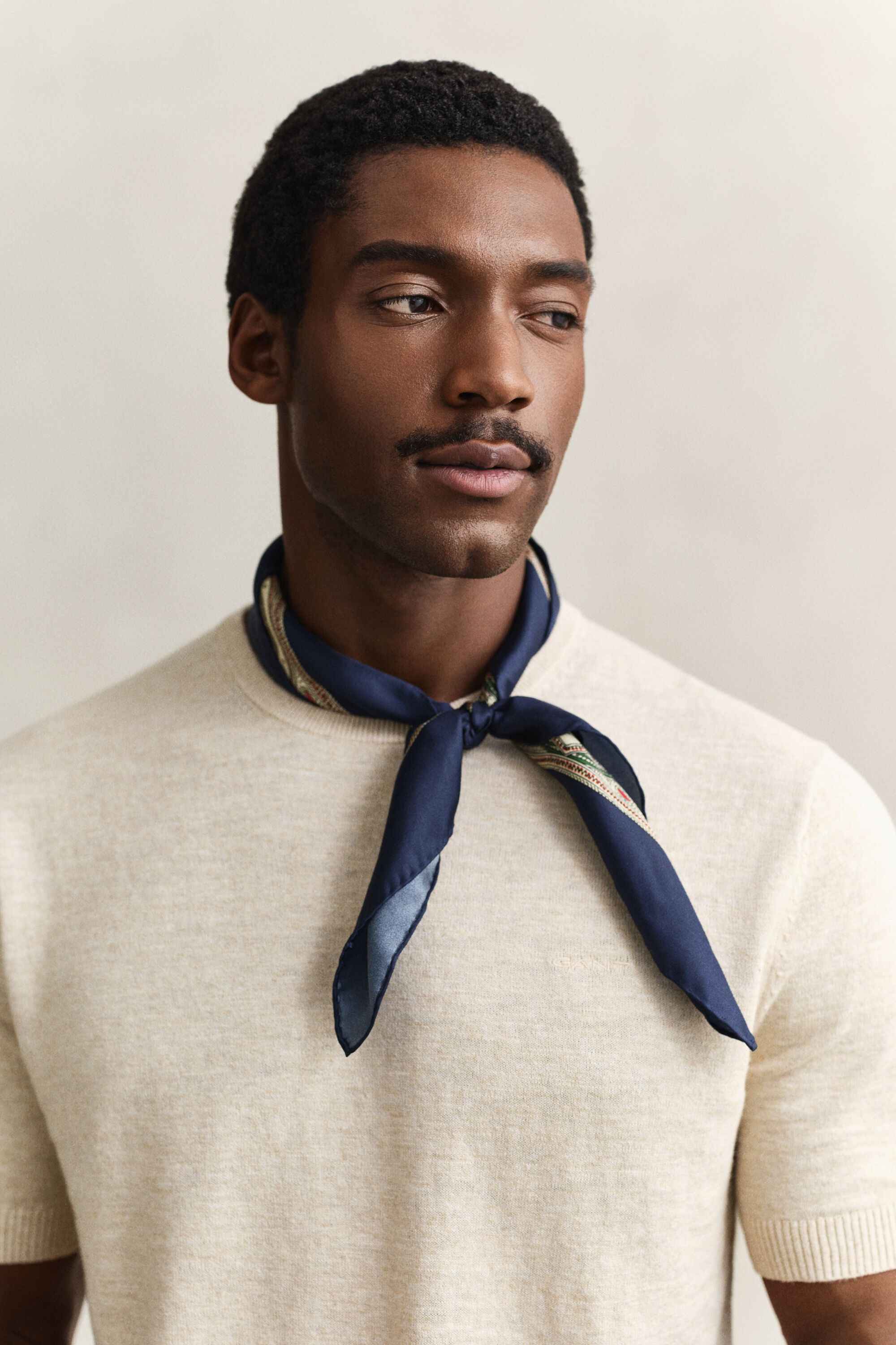 Kortærmet sweater af nopret bomuldsblanding