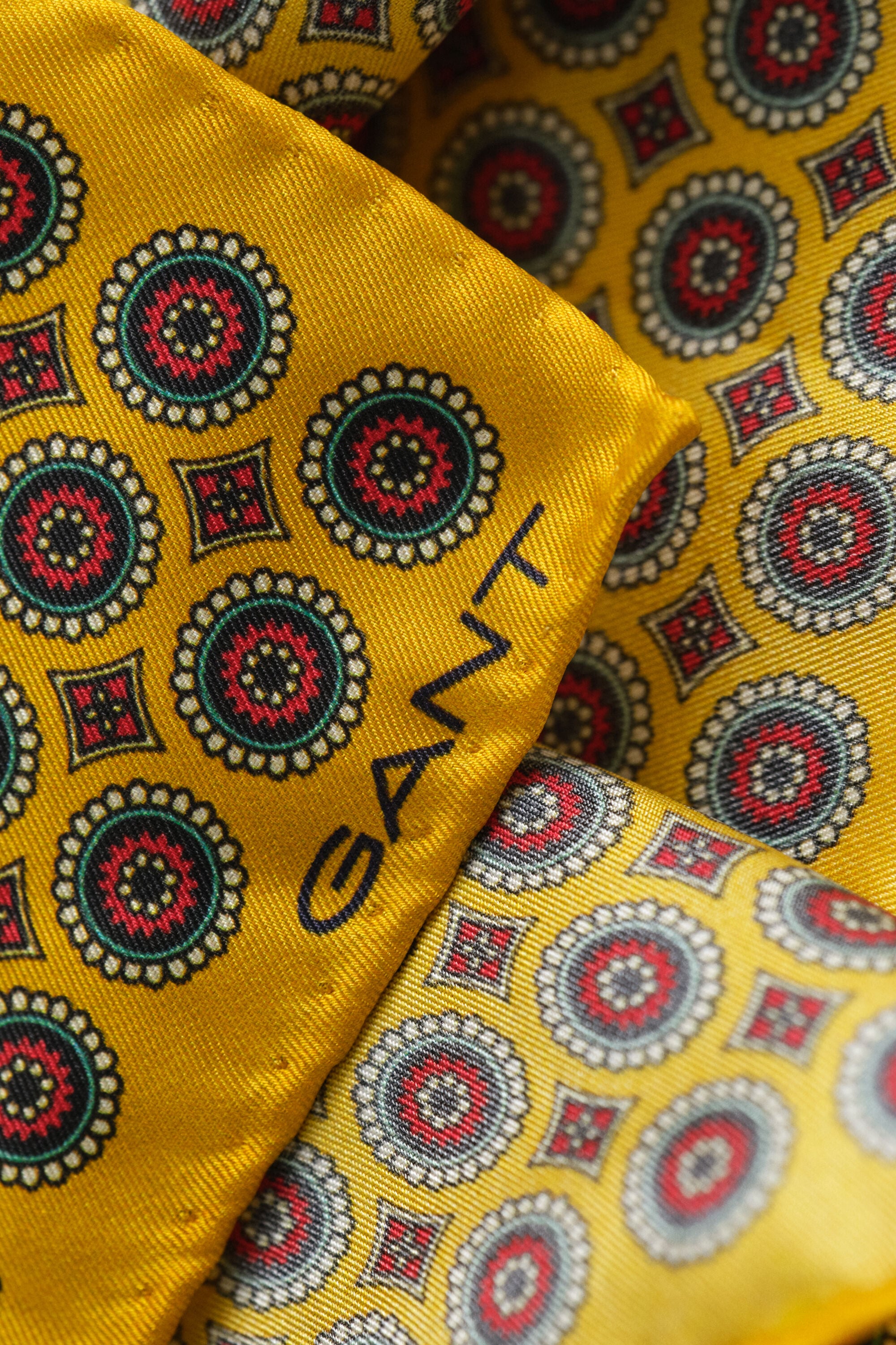 Lommetørklæde med foulard-tryk