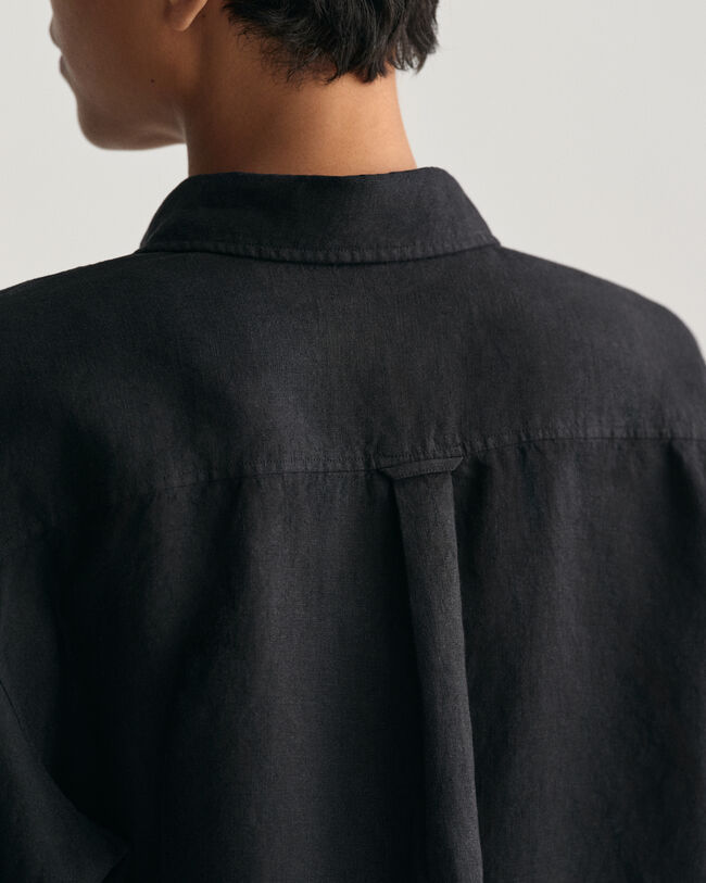 Relaxed fit kort hørskjorte