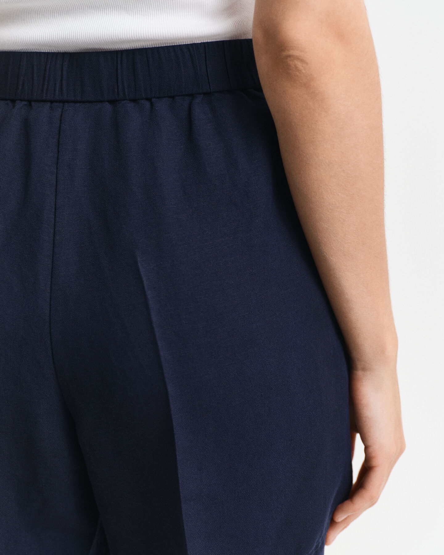 Relaxed fit pull-on shorts i hørblanding