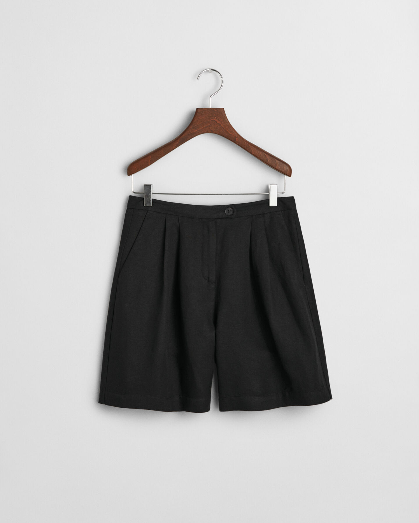 Skr&aelig;ddersyede shorts af h&oslash;r