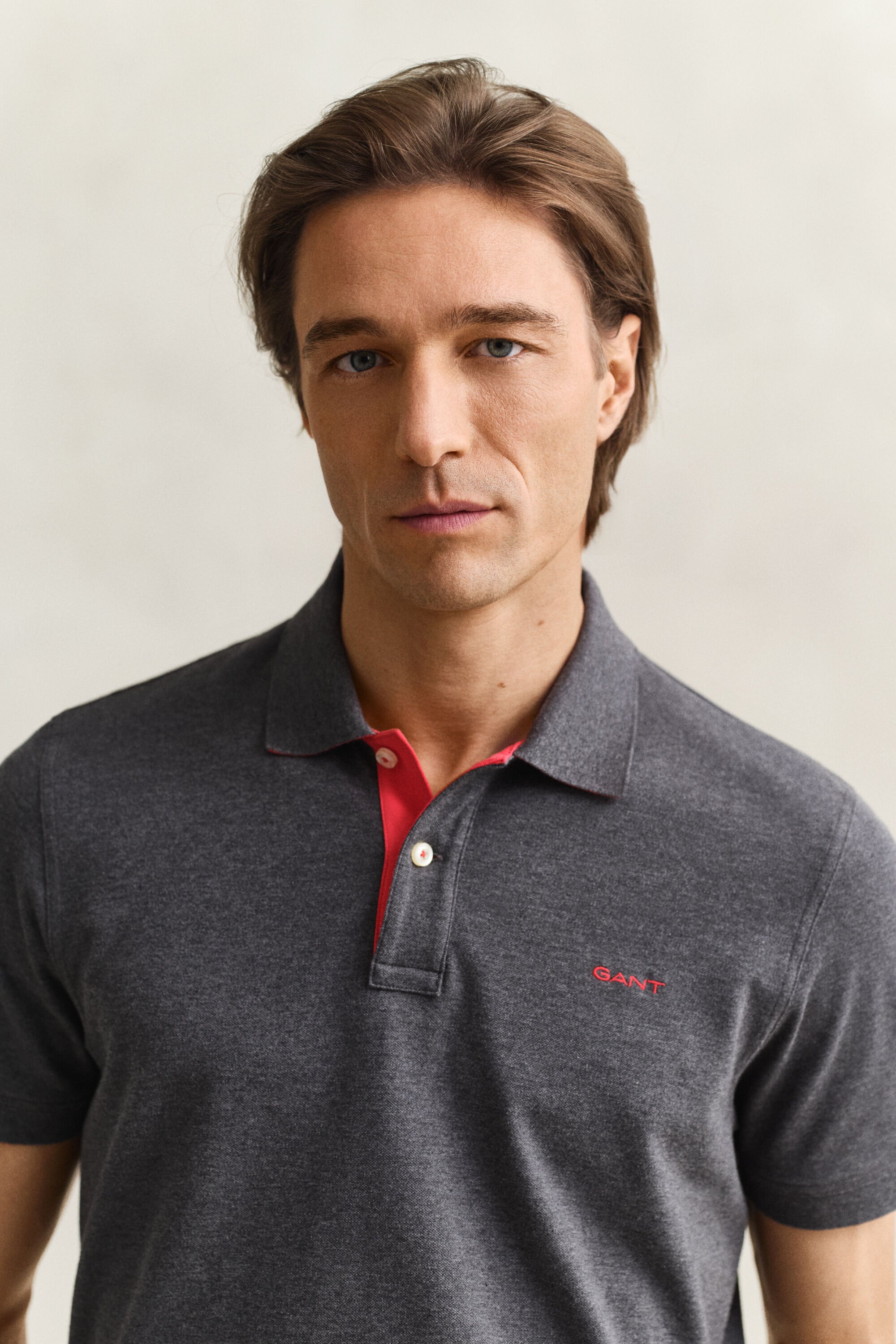 Kontrastfarvet piqué poloskjorte