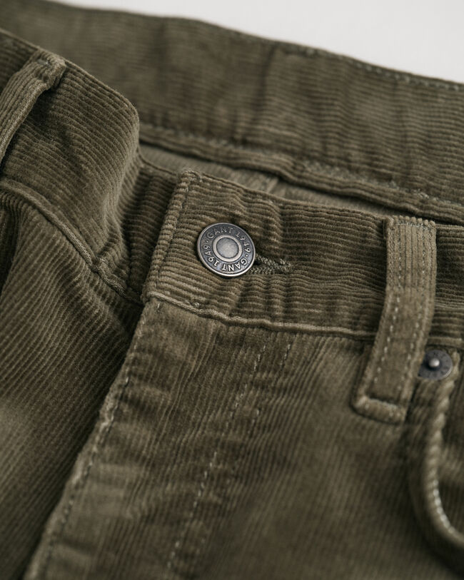 Slim fit jeans af jernbanefløjl