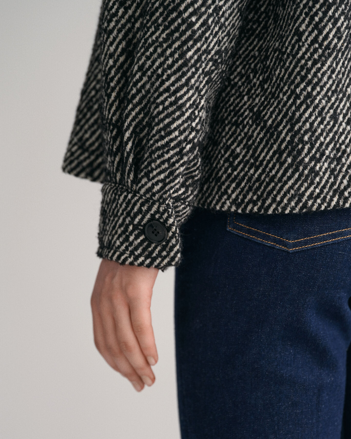 Mønstret kort uldjakke