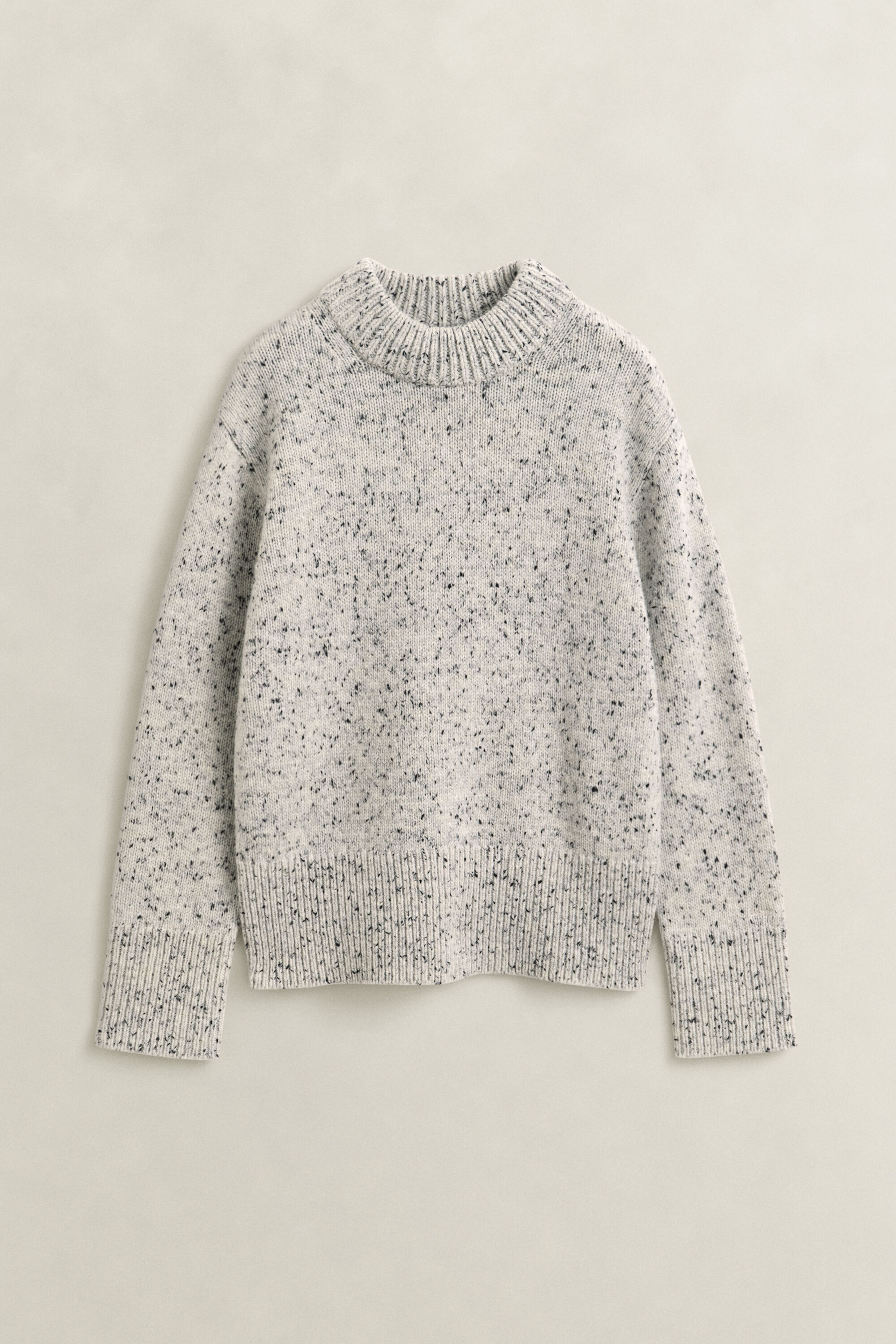 Sweater i uldblanding med nister