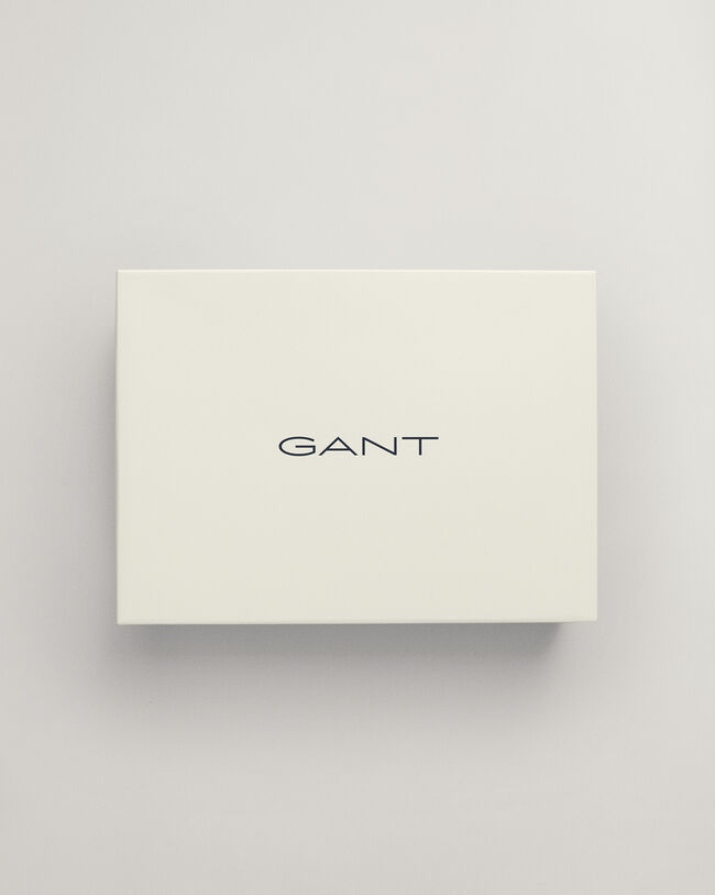 Gaves&aelig;t med Shield beanie og halst&oslash;rkl&aelig;de