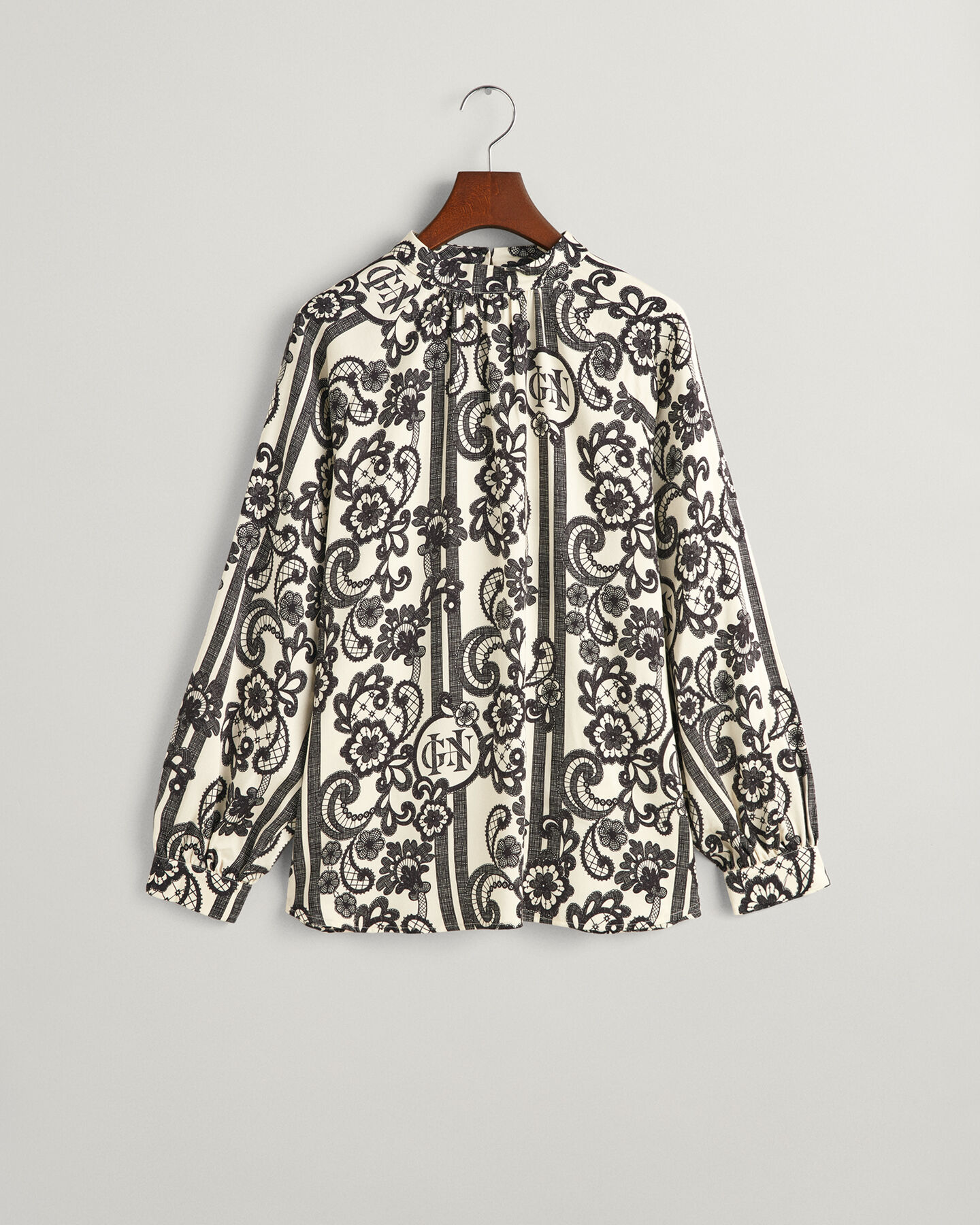 Lace Print bluse med rullekrave