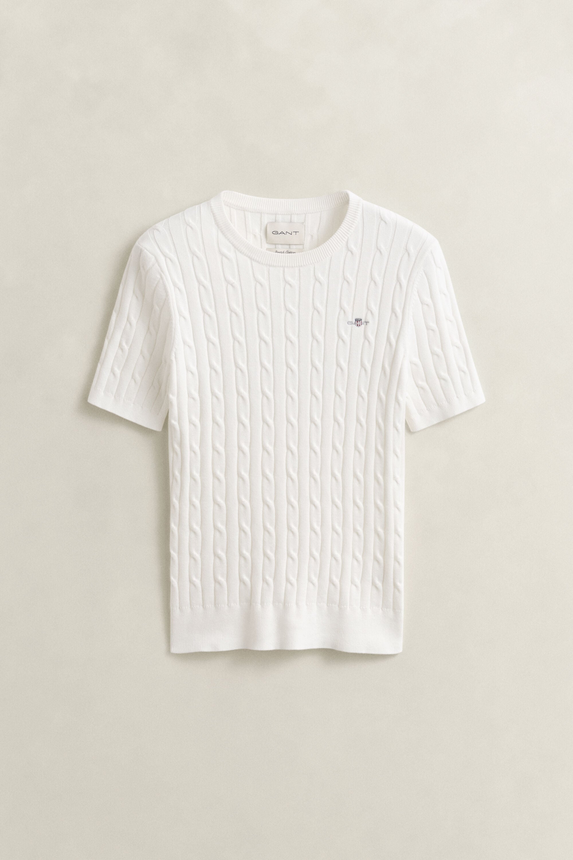 Kabelstrikket sweater med korte ærmer
