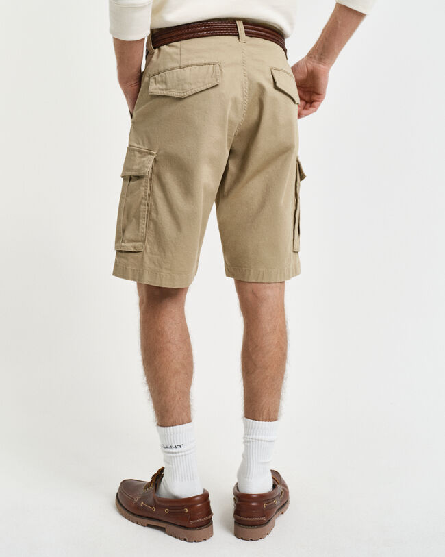 Relaxed fit cargoshorts af twill