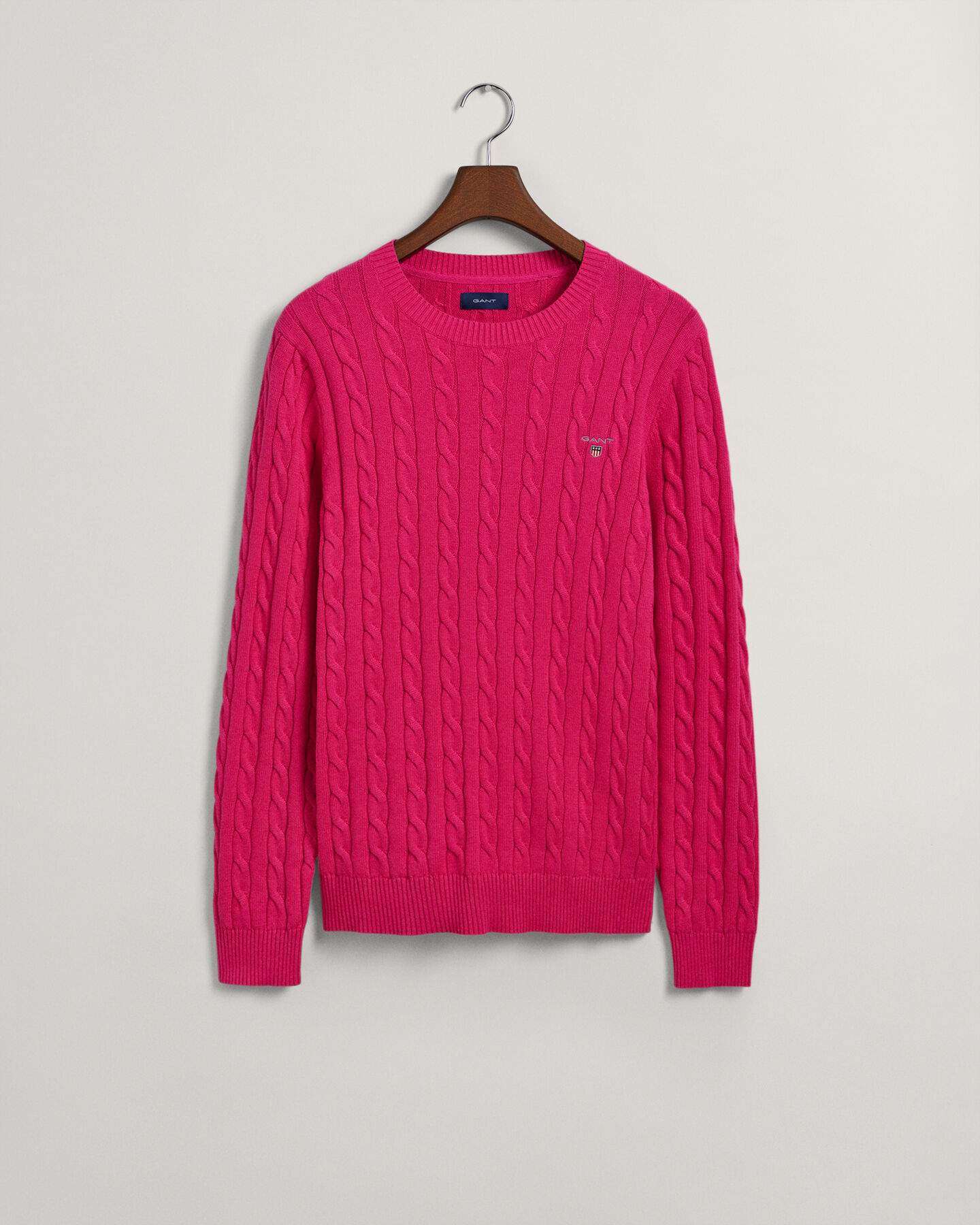 Crewneck sweater af bomuld med kabelstrik