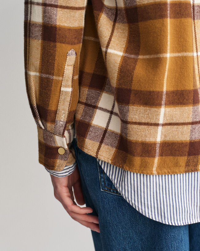 Overskjorte af ternet flannel