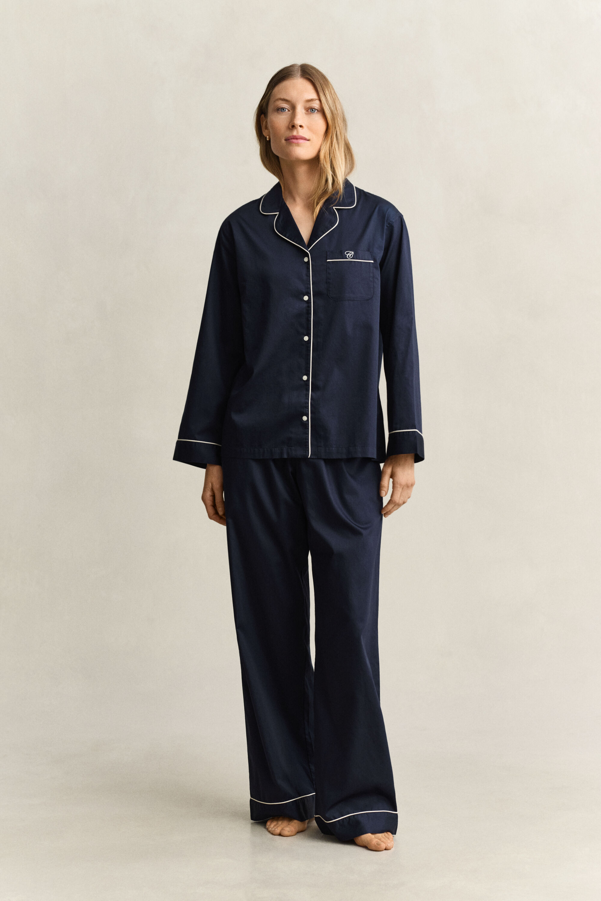 Pyjamassæt i satin